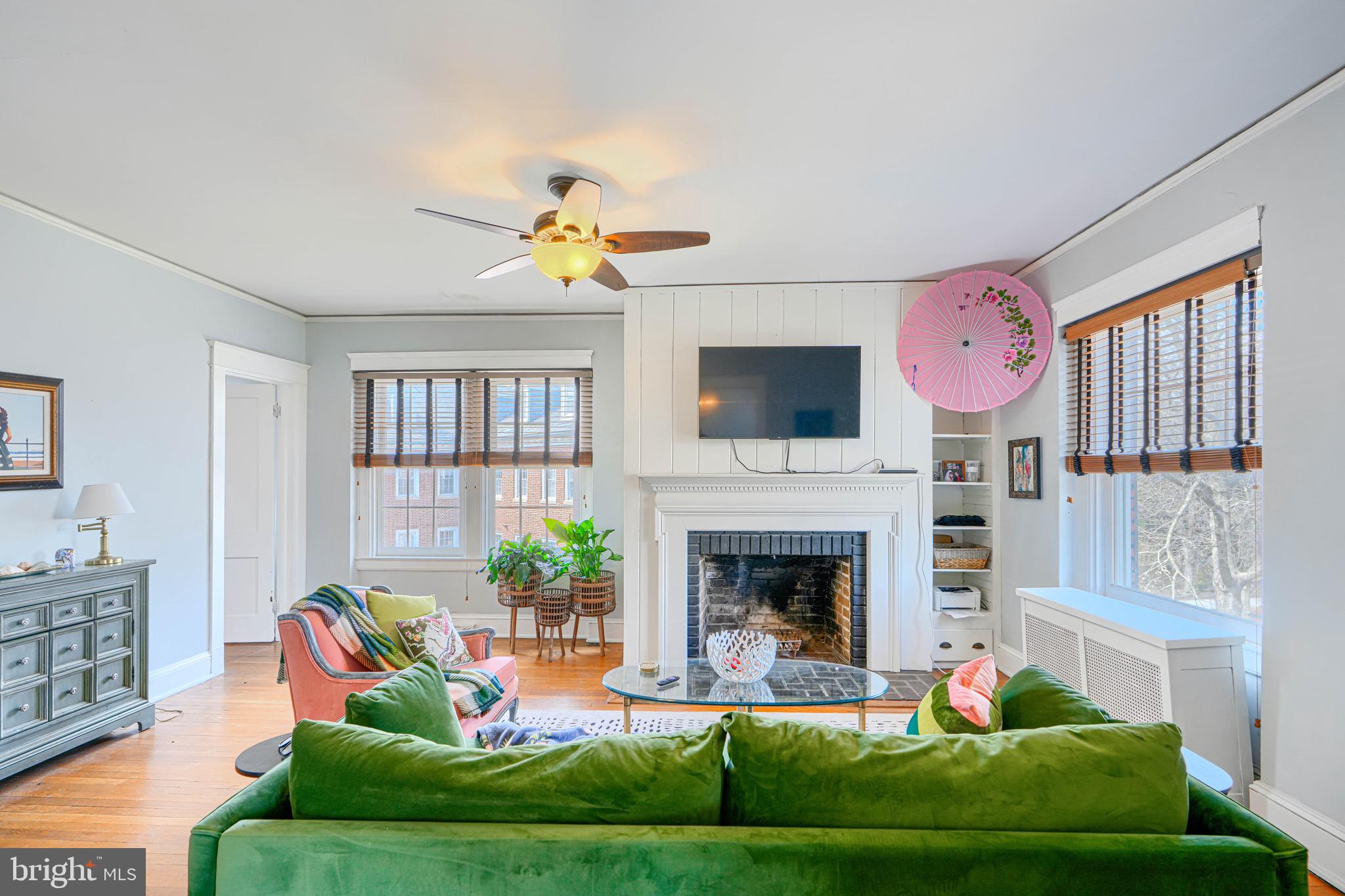 ROLAND PARK - Residential