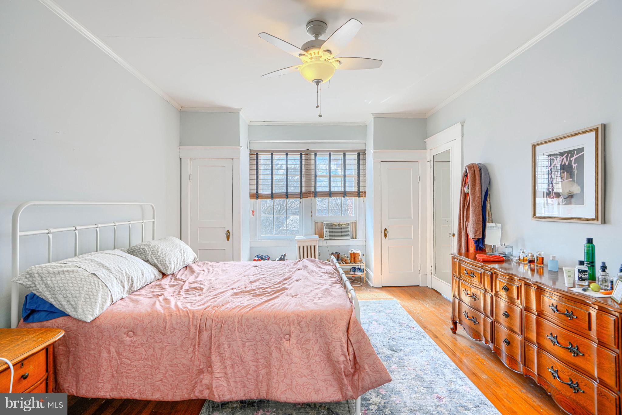 ROLAND PARK - Residential