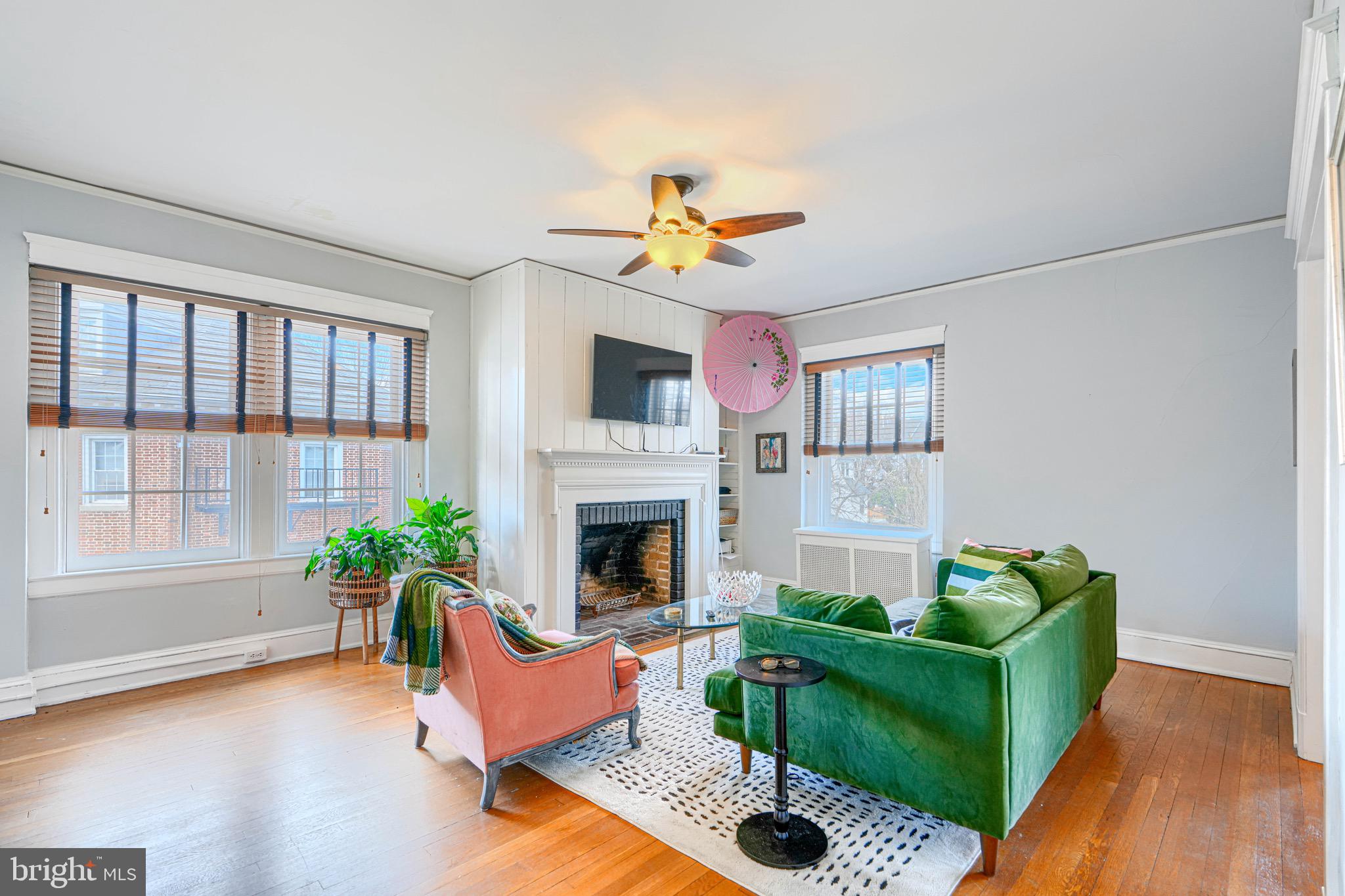 ROLAND PARK - Residential