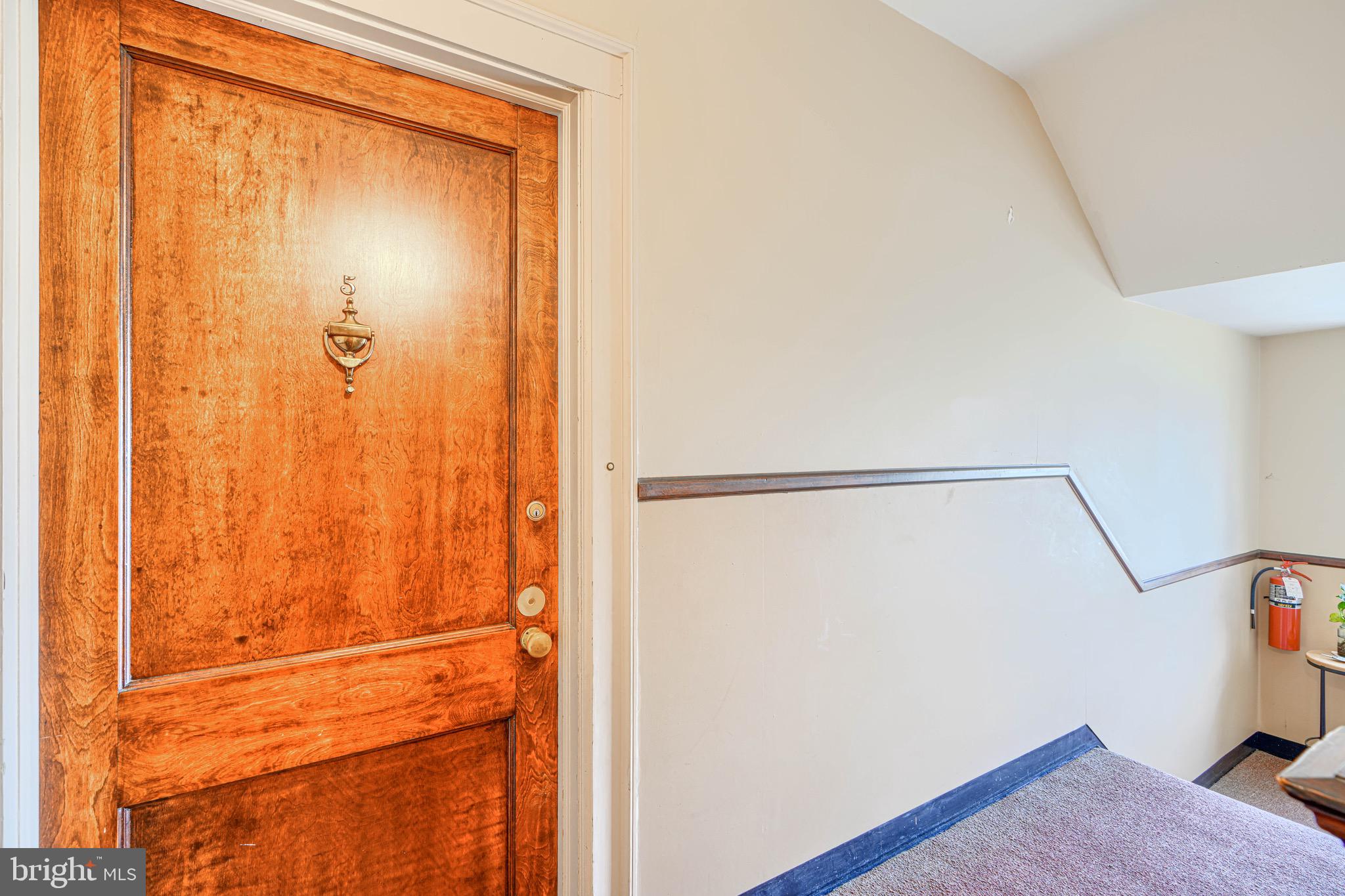 ROLAND PARK - Residential