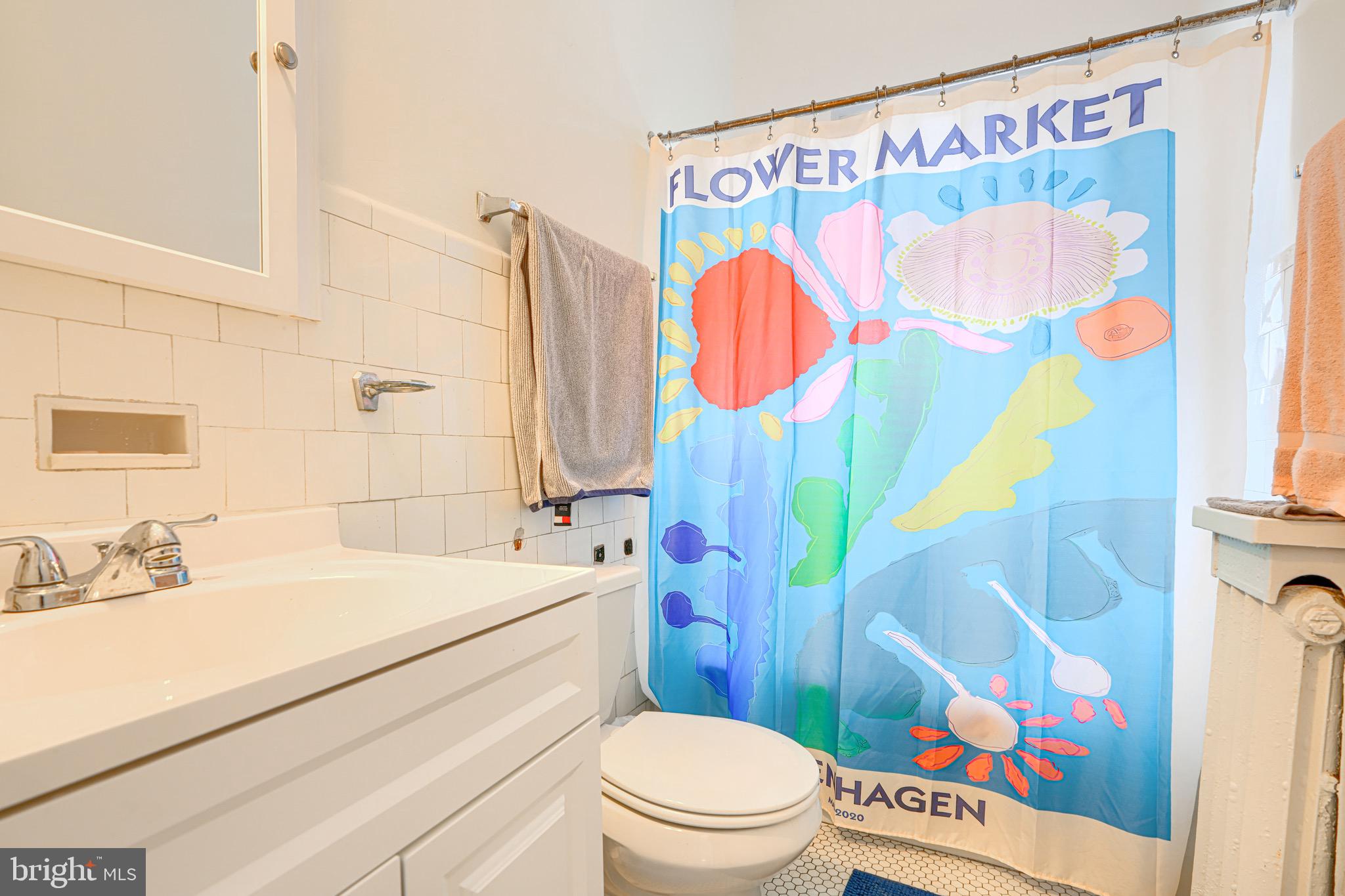 ROLAND PARK - Residential