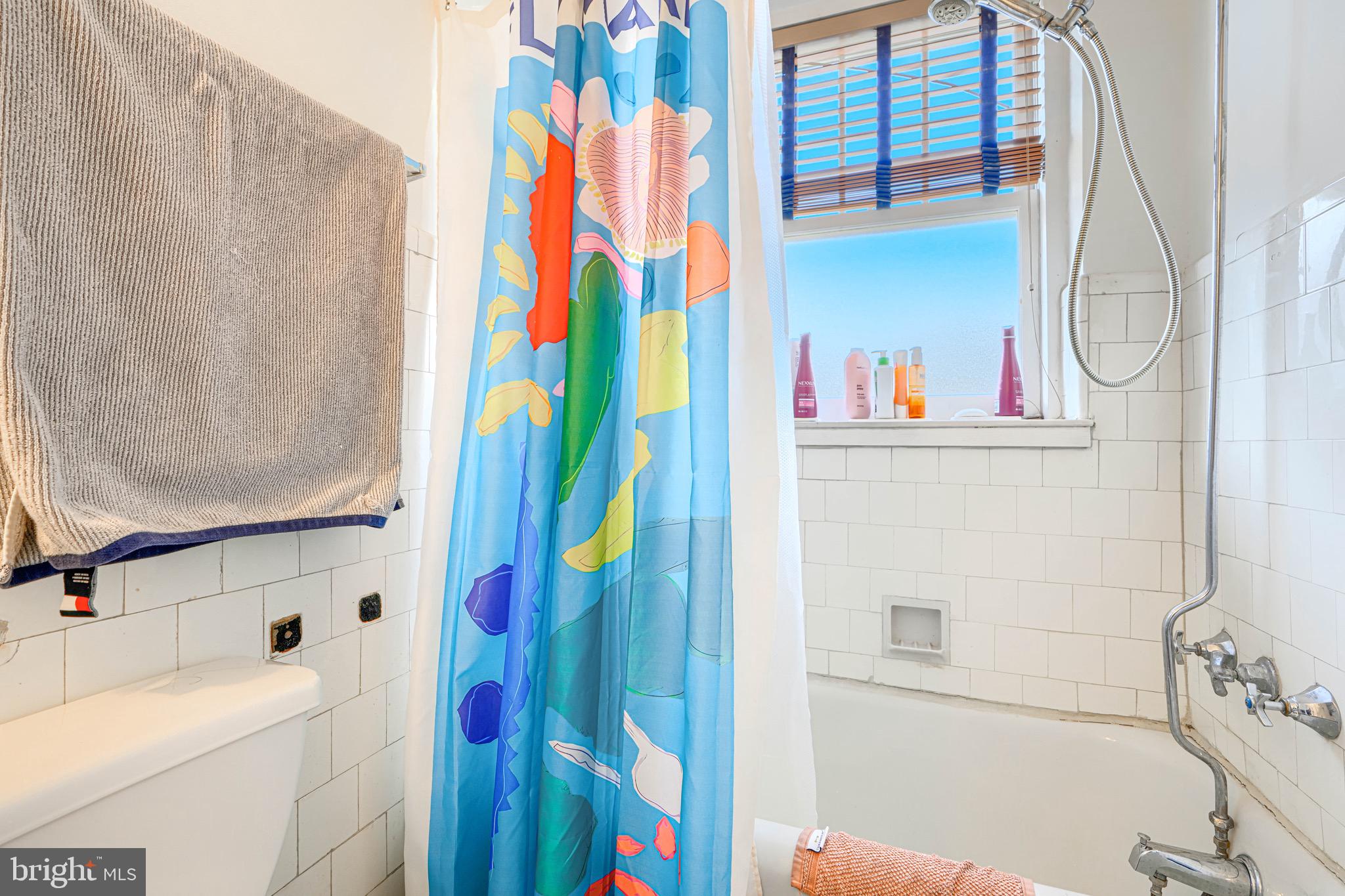 ROLAND PARK - Residential