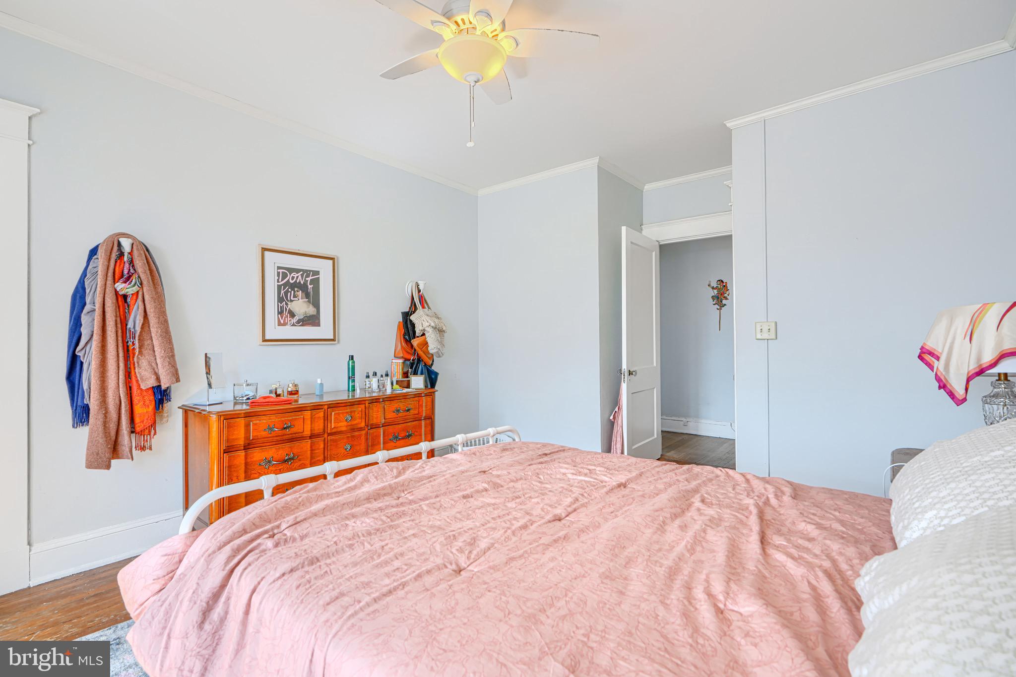 ROLAND PARK - Residential