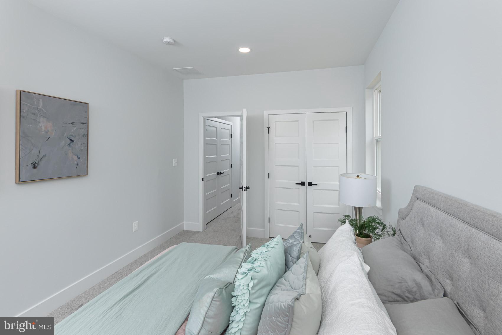 OAKLAND PARK - Residential