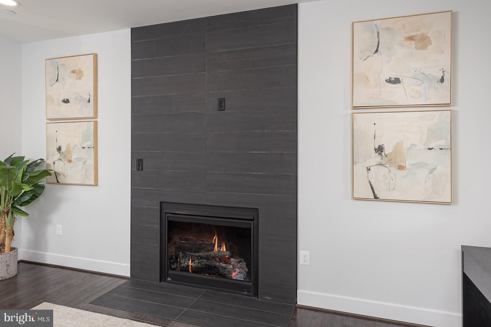 OAKLAND PARK - Residential