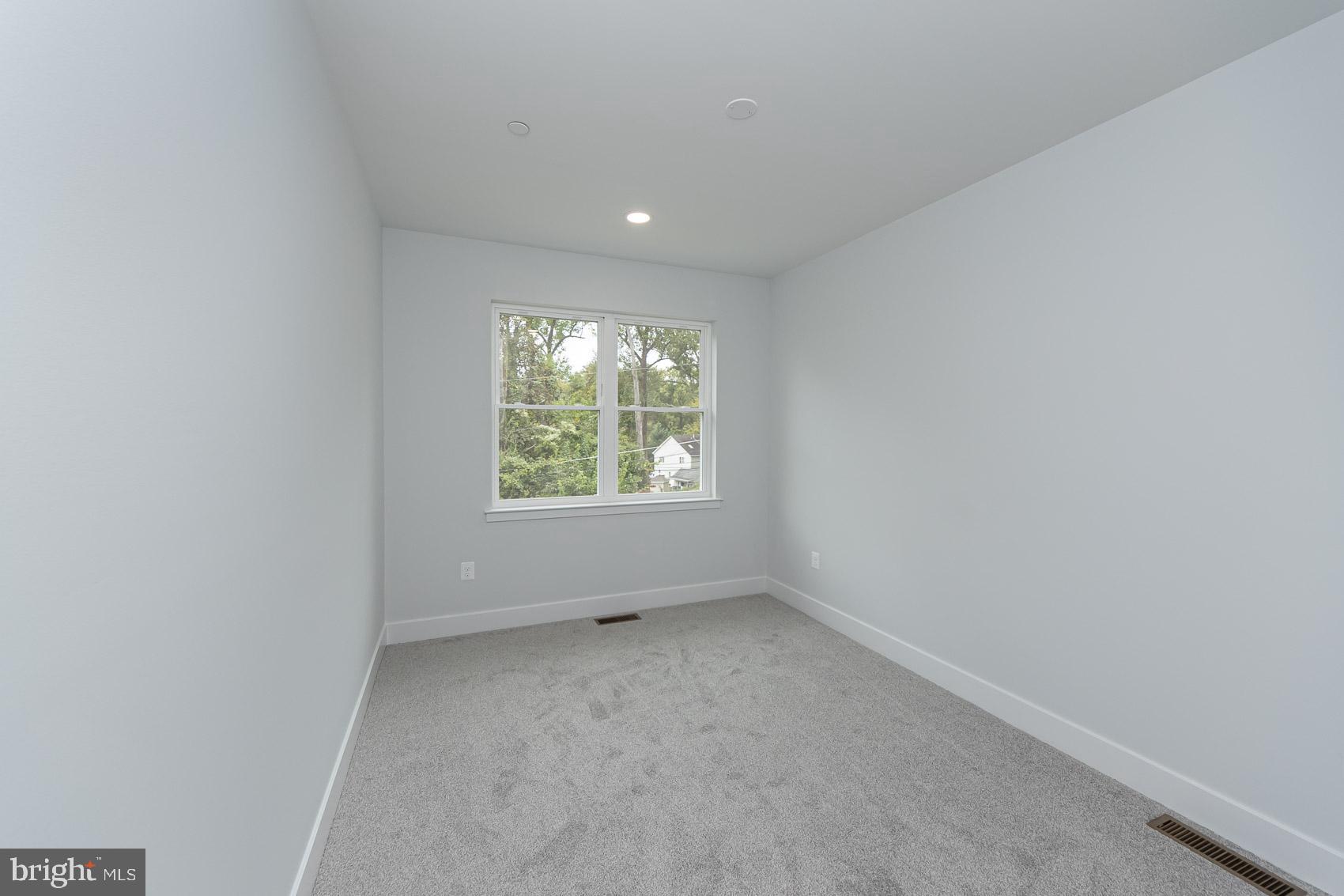 OAKLAND PARK - Residential