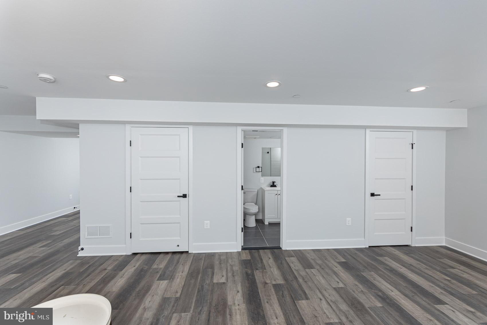 OAKLAND PARK - Residential