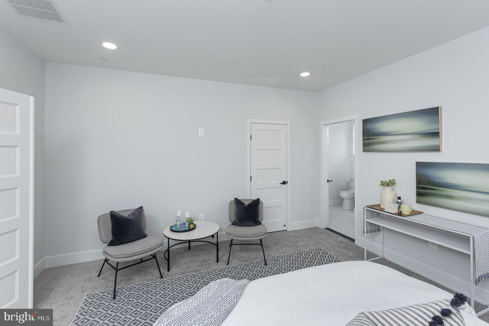 OAKLAND PARK - Residential