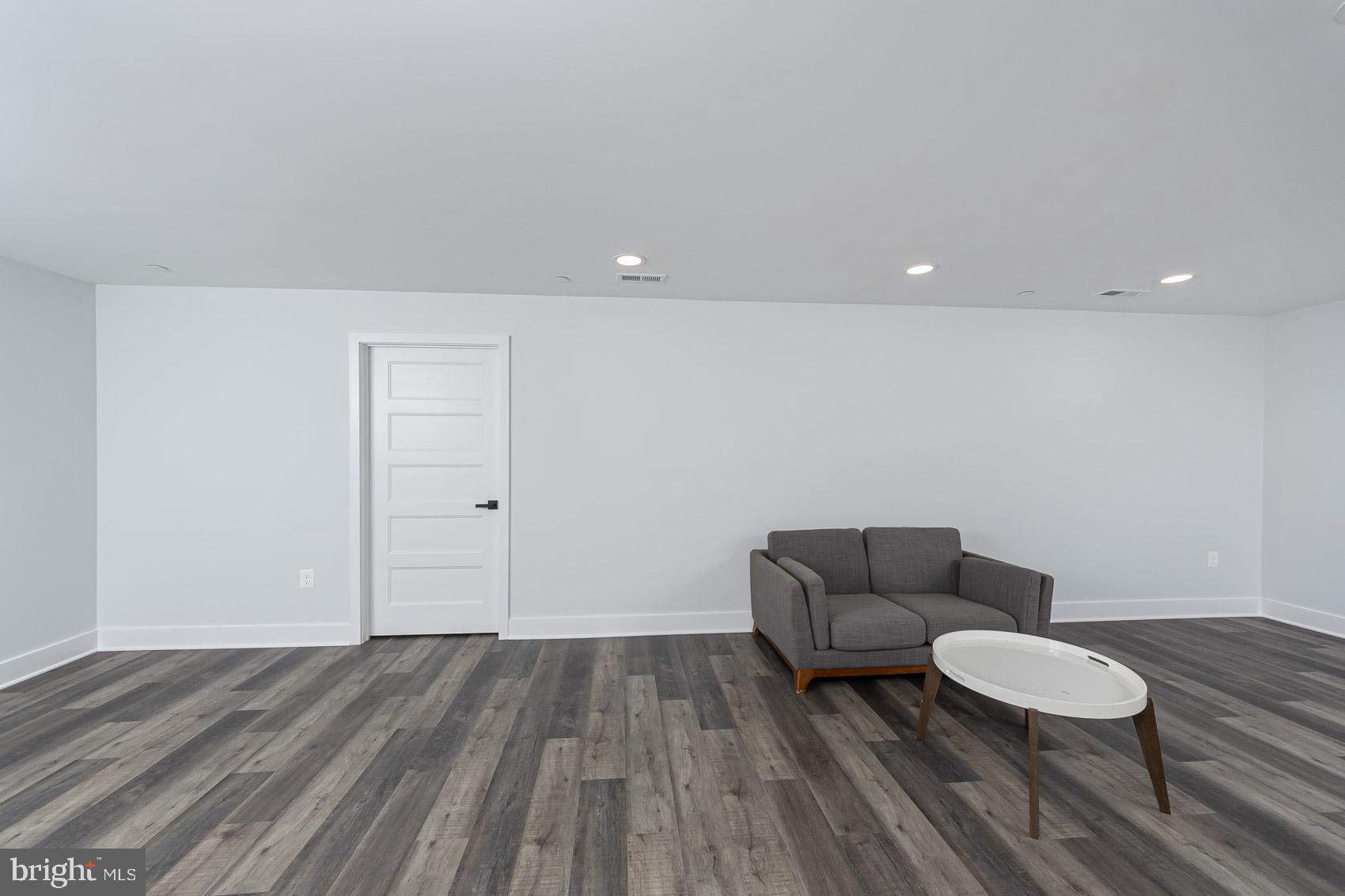 OAKLAND PARK - Residential