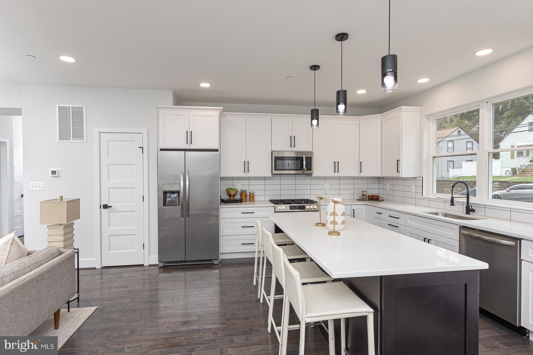 OAKLAND PARK - Residential