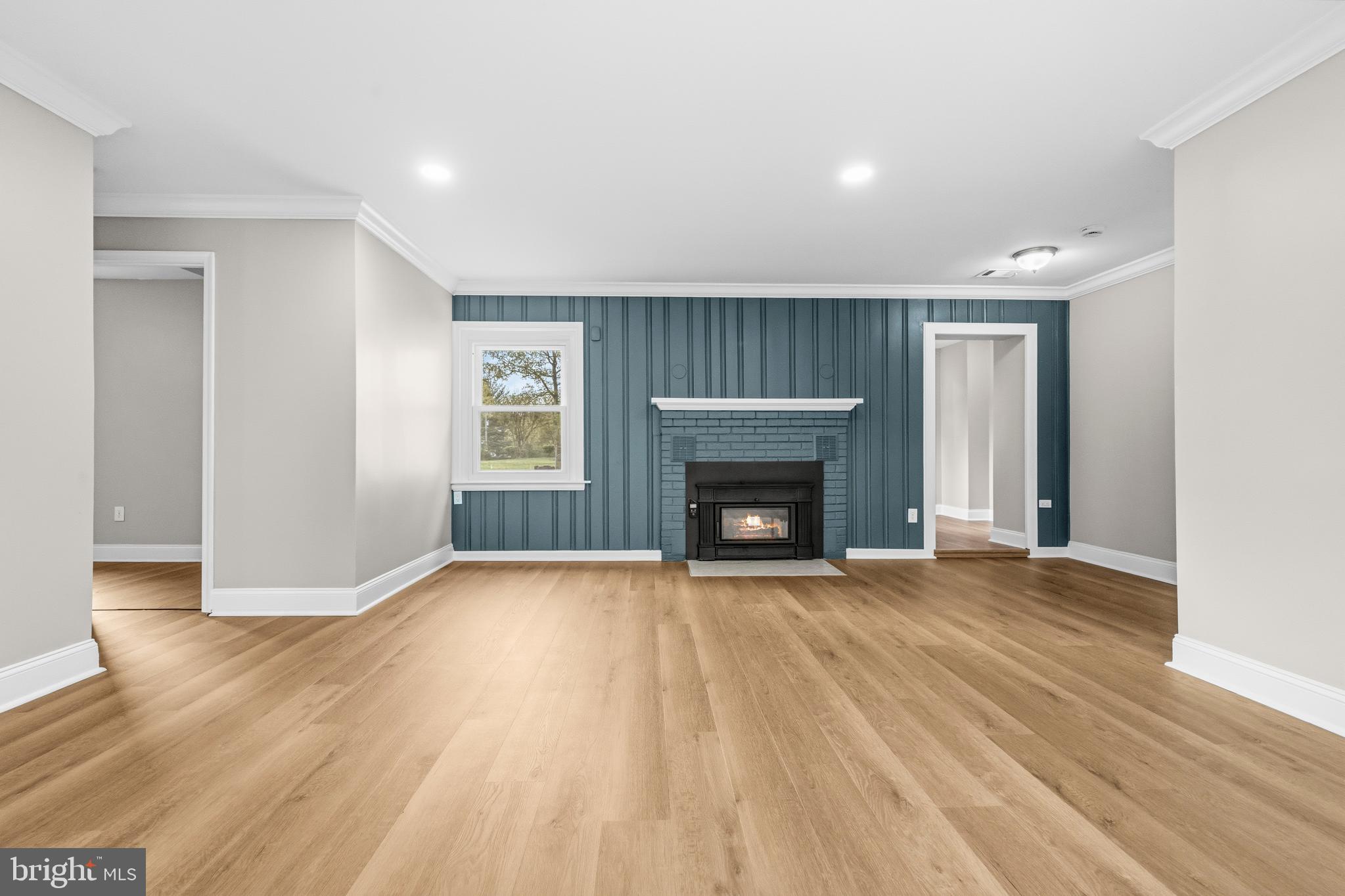 BARNABY MANOR OAKS - Residential