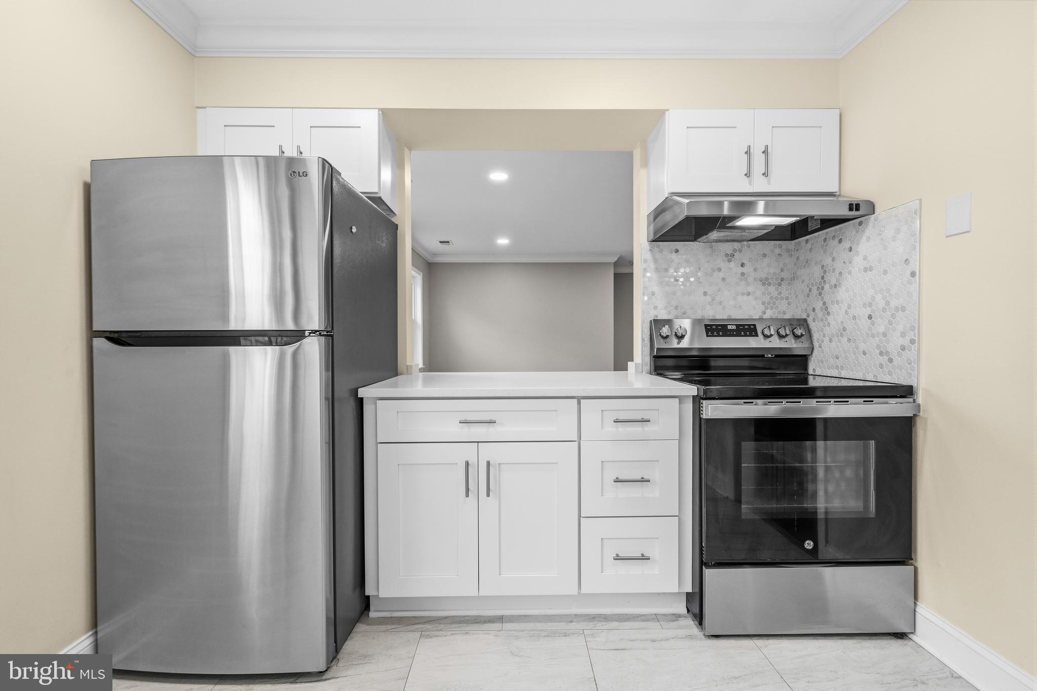 BARNABY MANOR OAKS - Residential