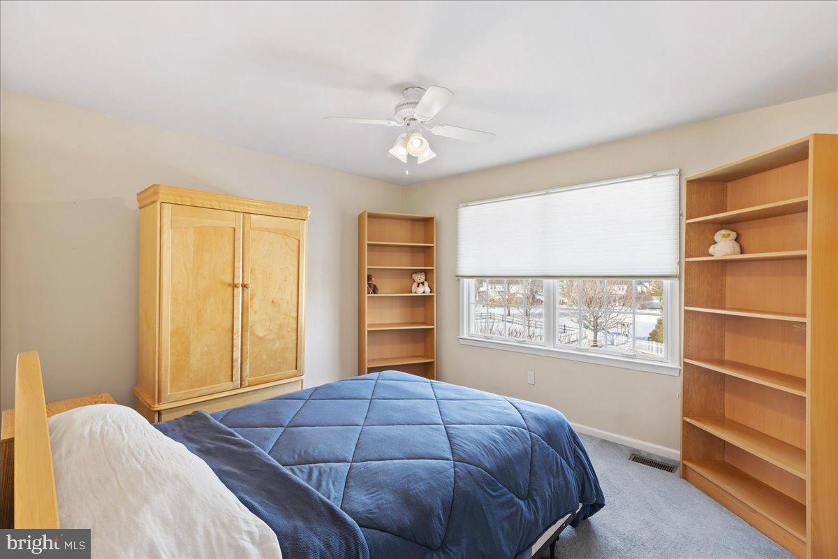 NORTHAMPTON CROSSG - Residential