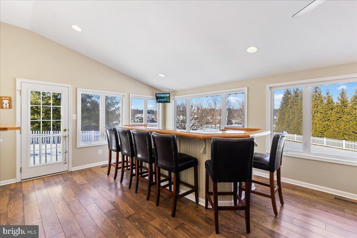 NORTHAMPTON CROSSG - Residential