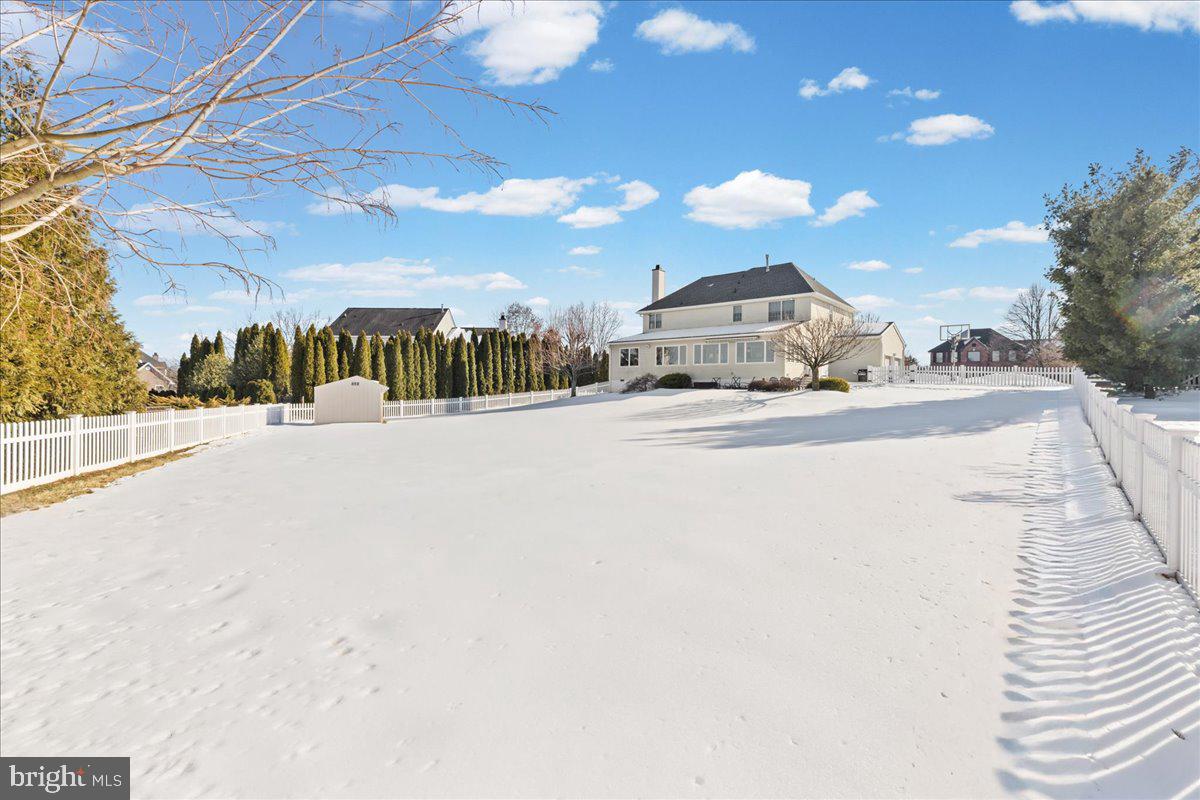 NORTHAMPTON CROSSG - Residential