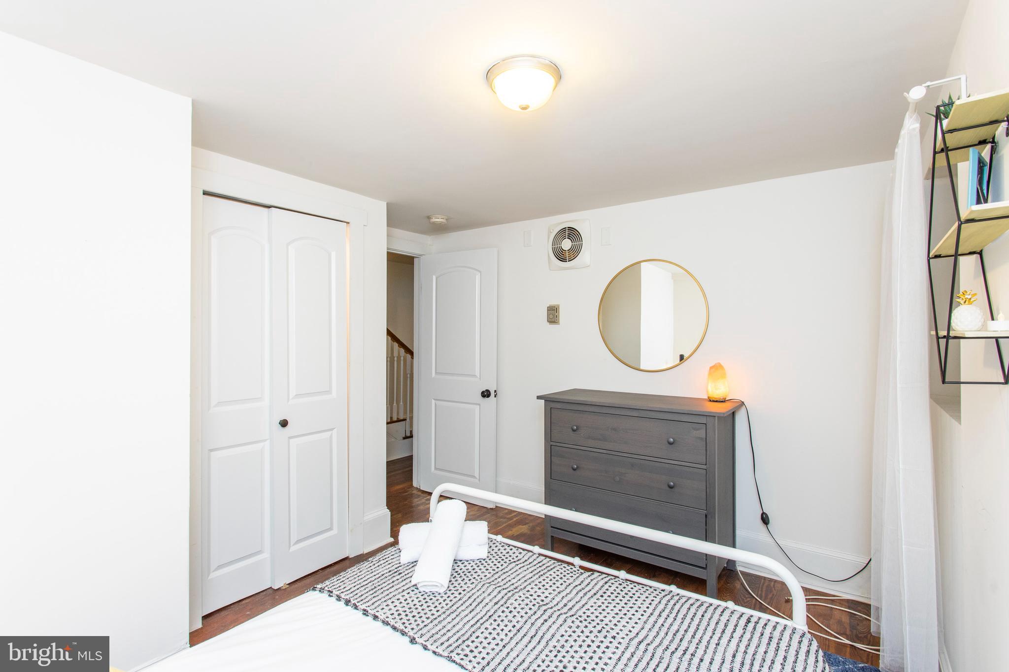 RITTENHOUSE SQUARE - Residential Lease