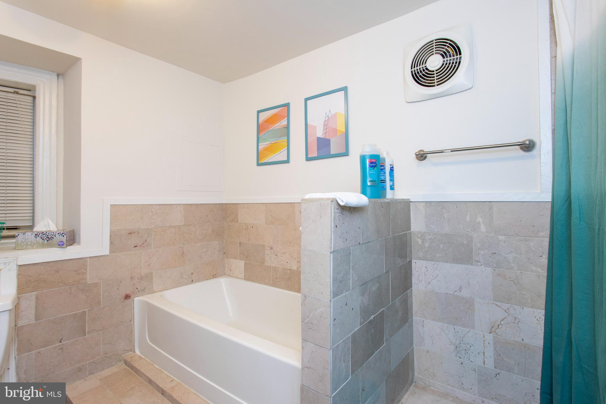 RITTENHOUSE SQUARE - Residential Lease