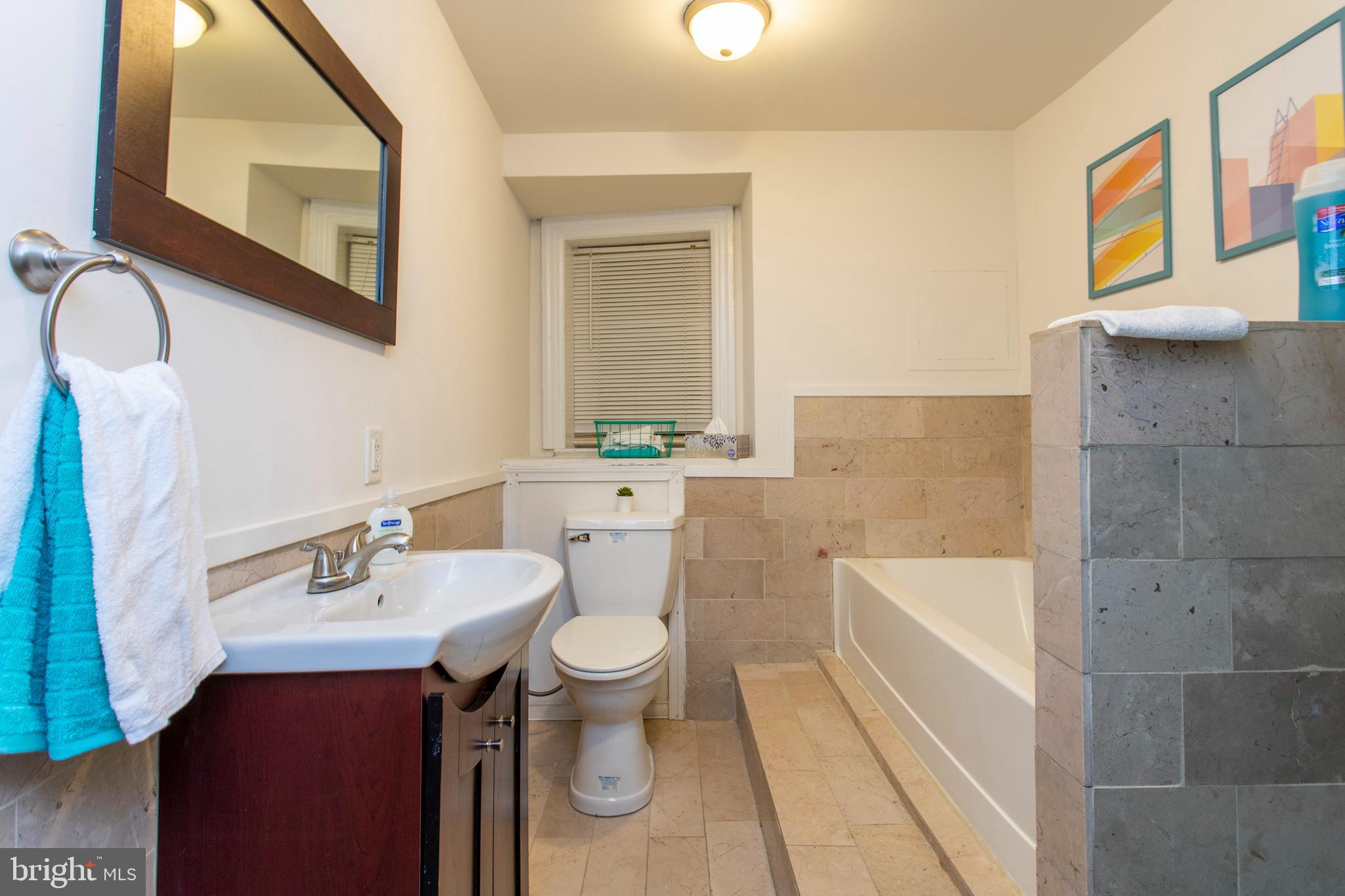 RITTENHOUSE SQUARE - Residential Lease