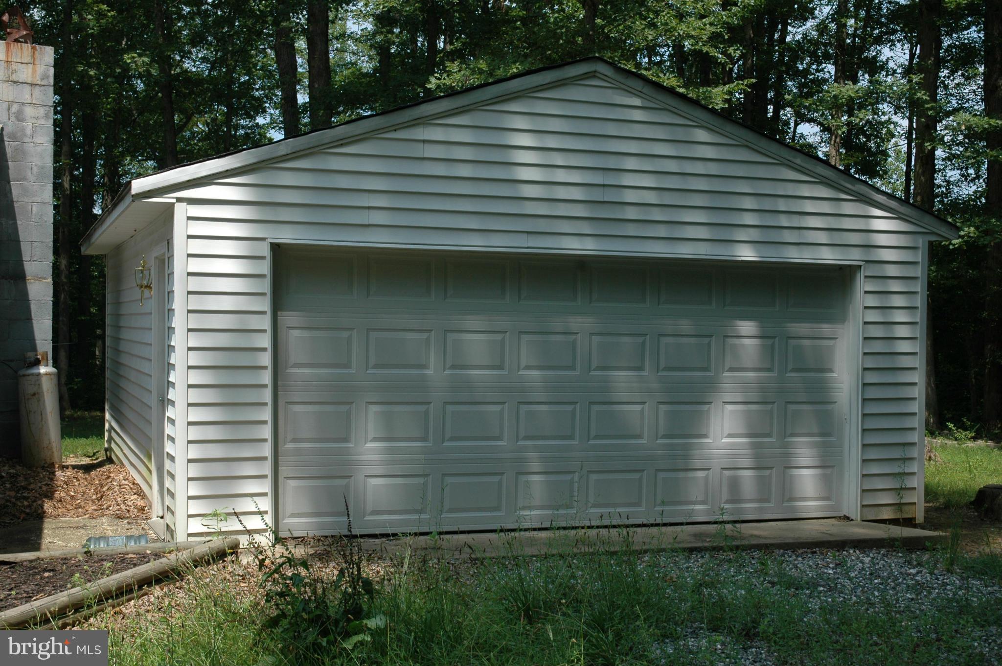 BLANTONS - Residential Lease