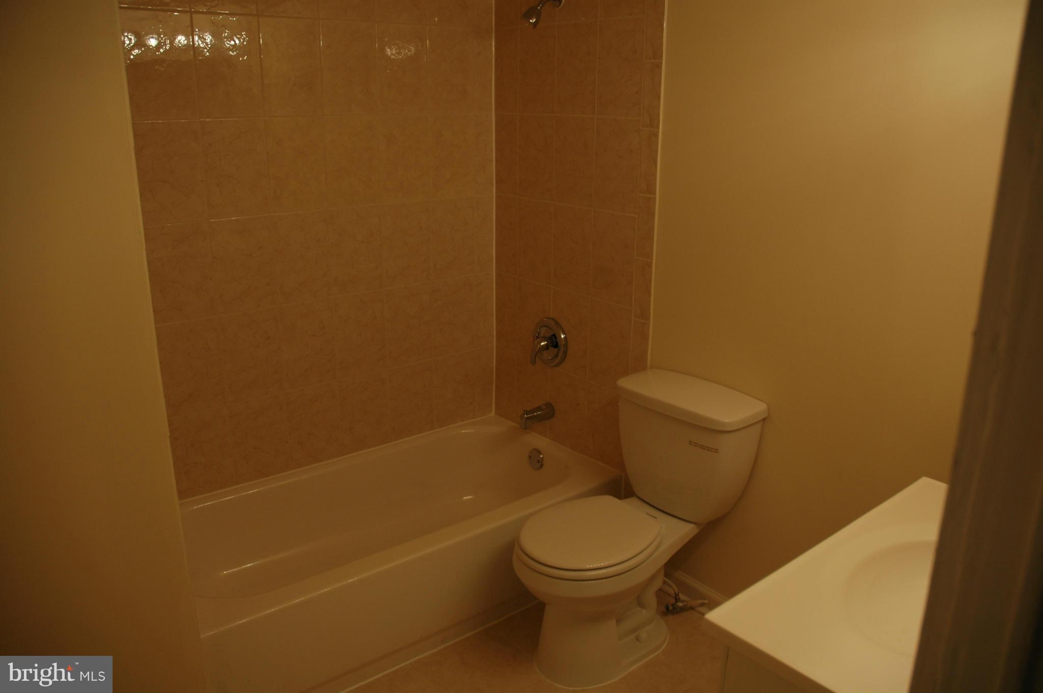 BLANTONS - Residential Lease