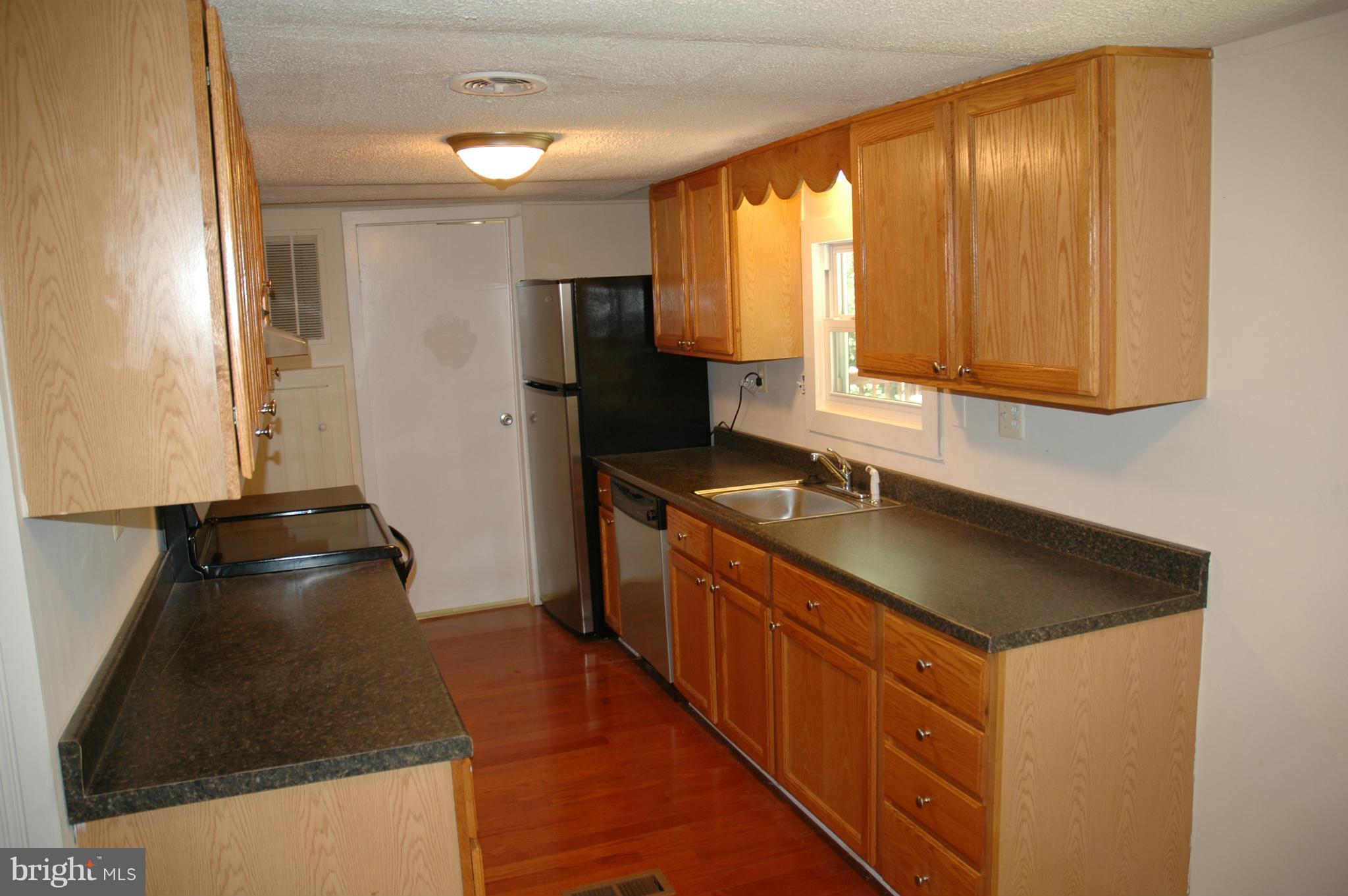 BLANTONS - Residential Lease