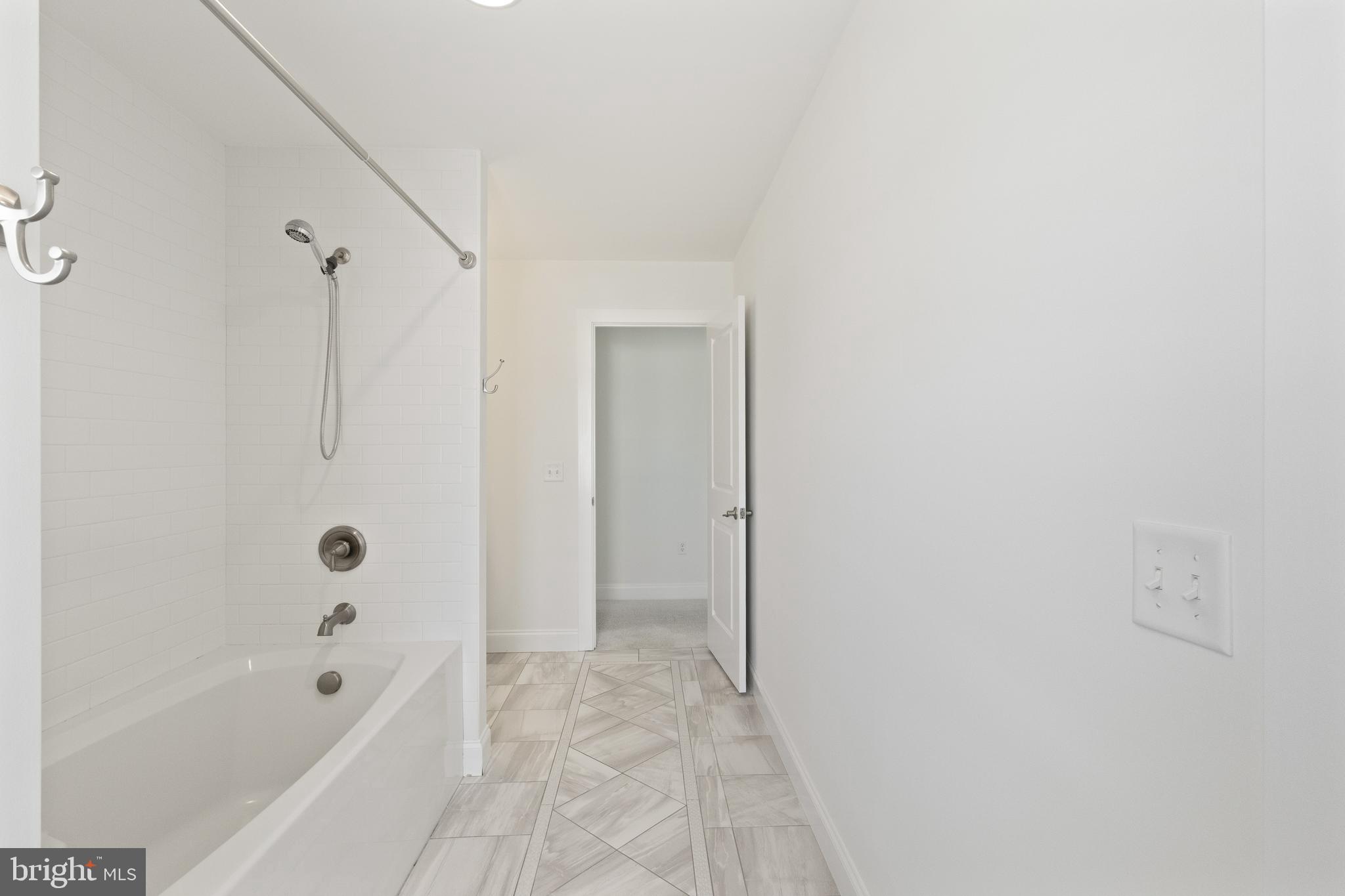 GREEN BRIAR - Residential