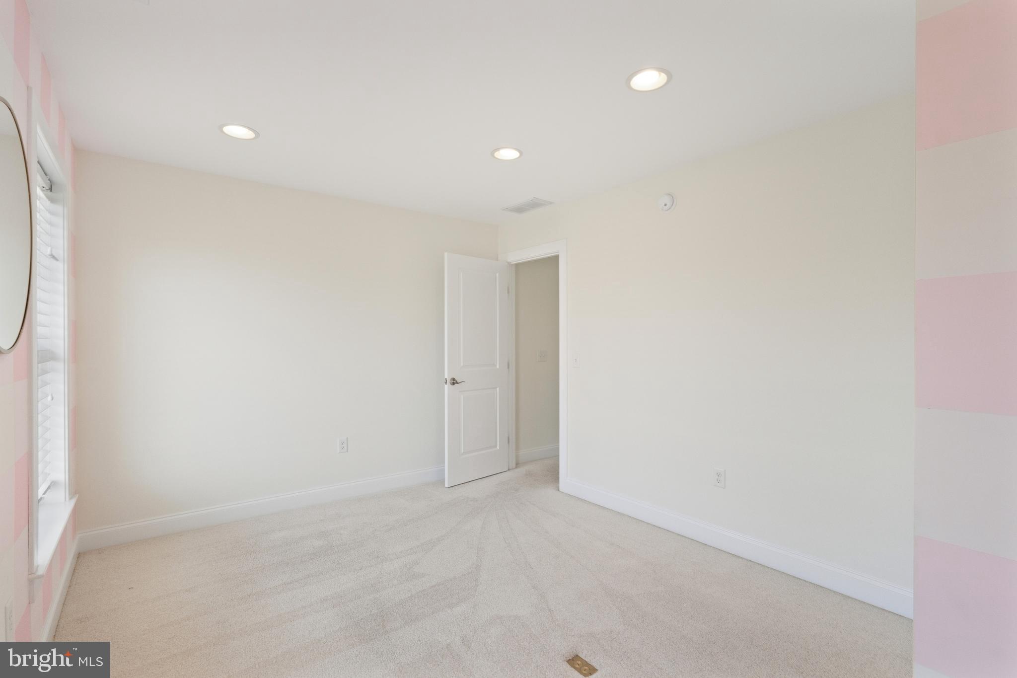 GREEN BRIAR - Residential