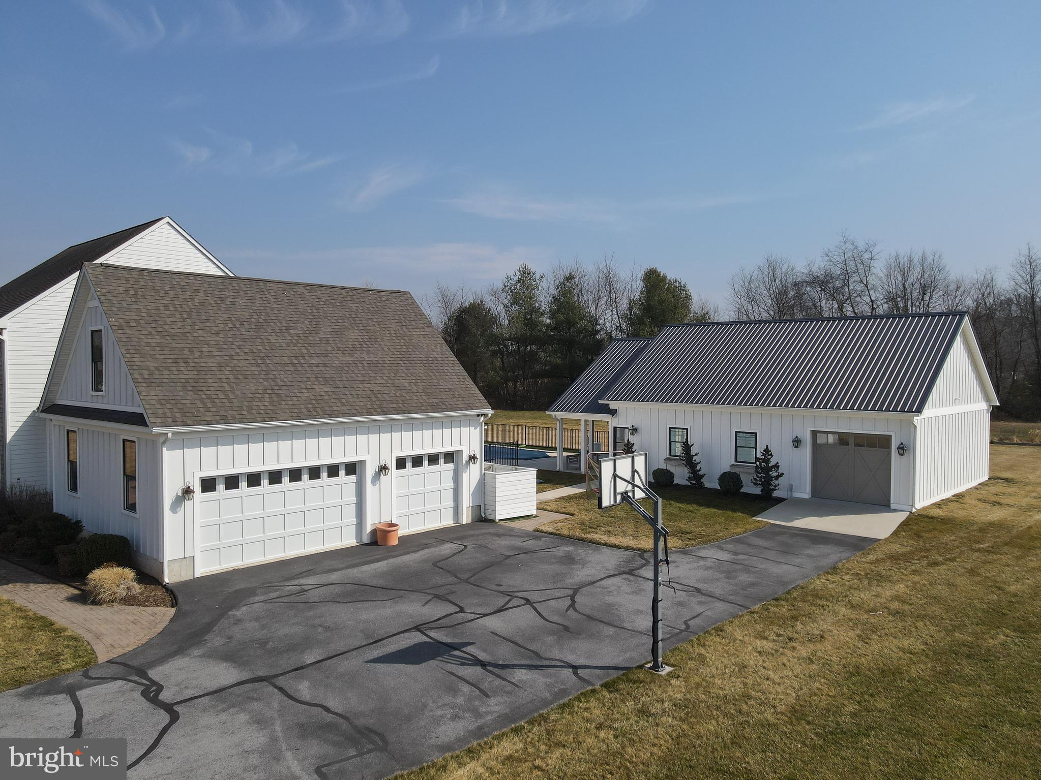 GREEN BRIAR - Residential