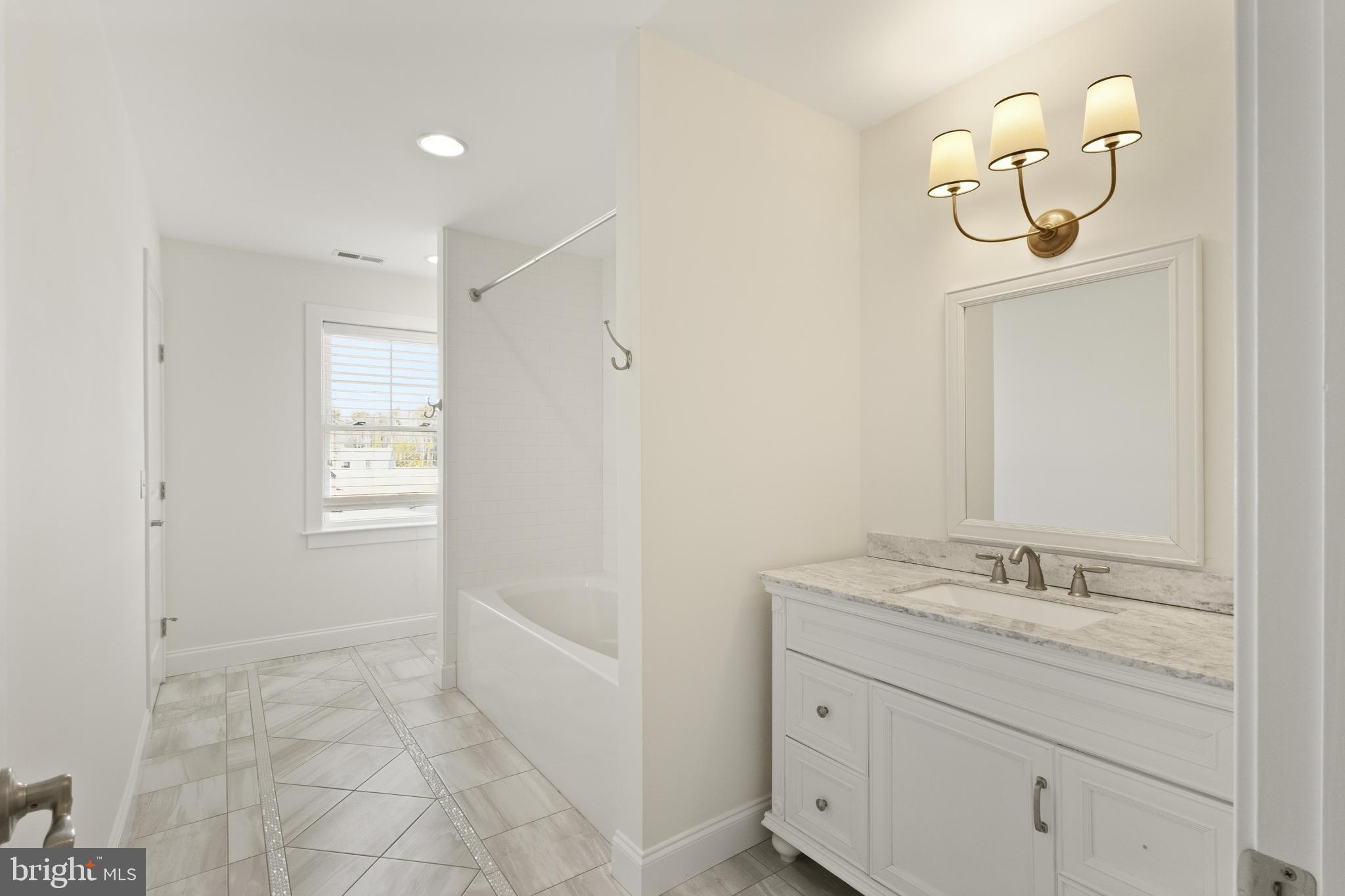 GREEN BRIAR - Residential