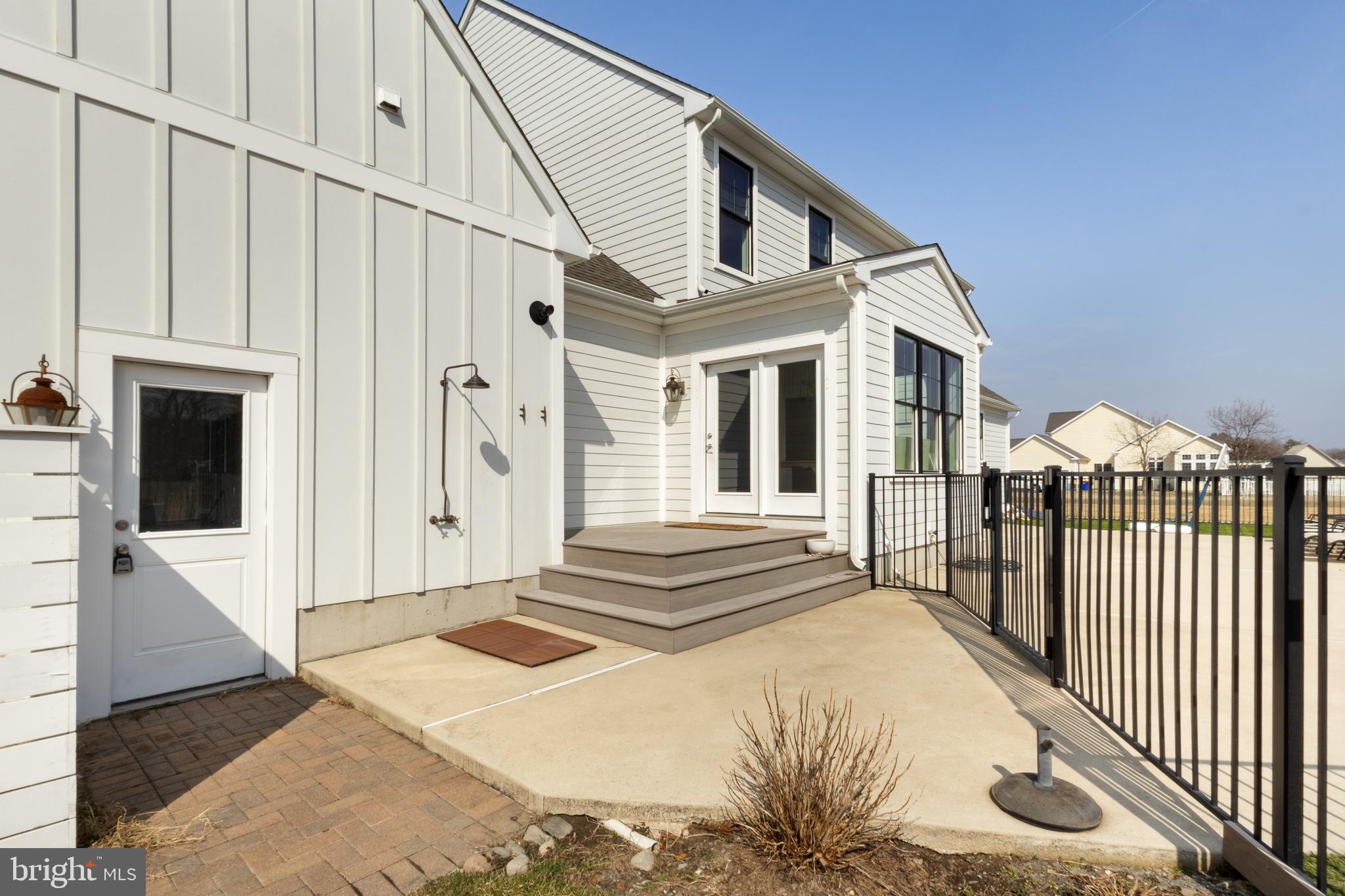 GREEN BRIAR - Residential