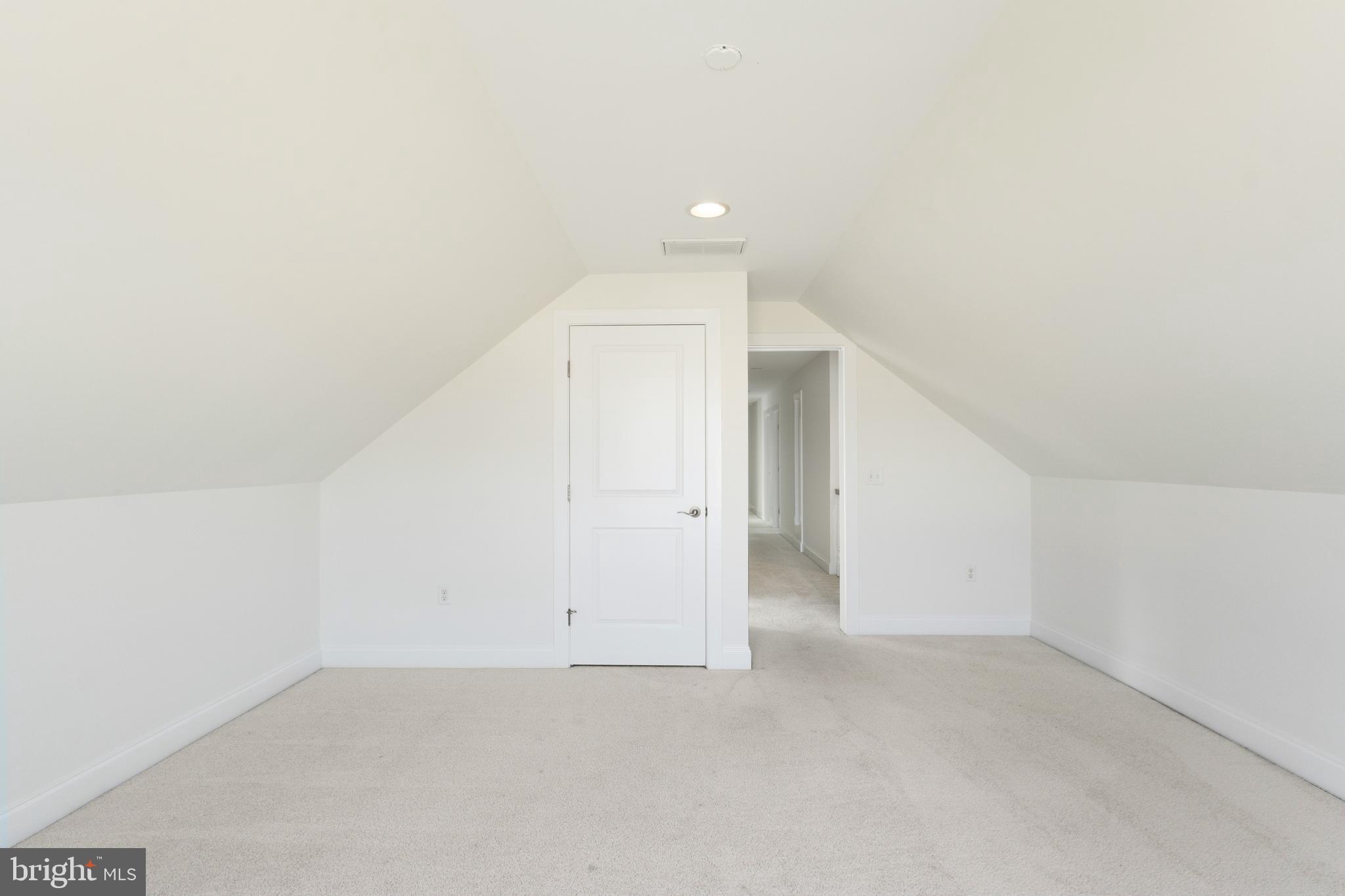 GREEN BRIAR - Residential