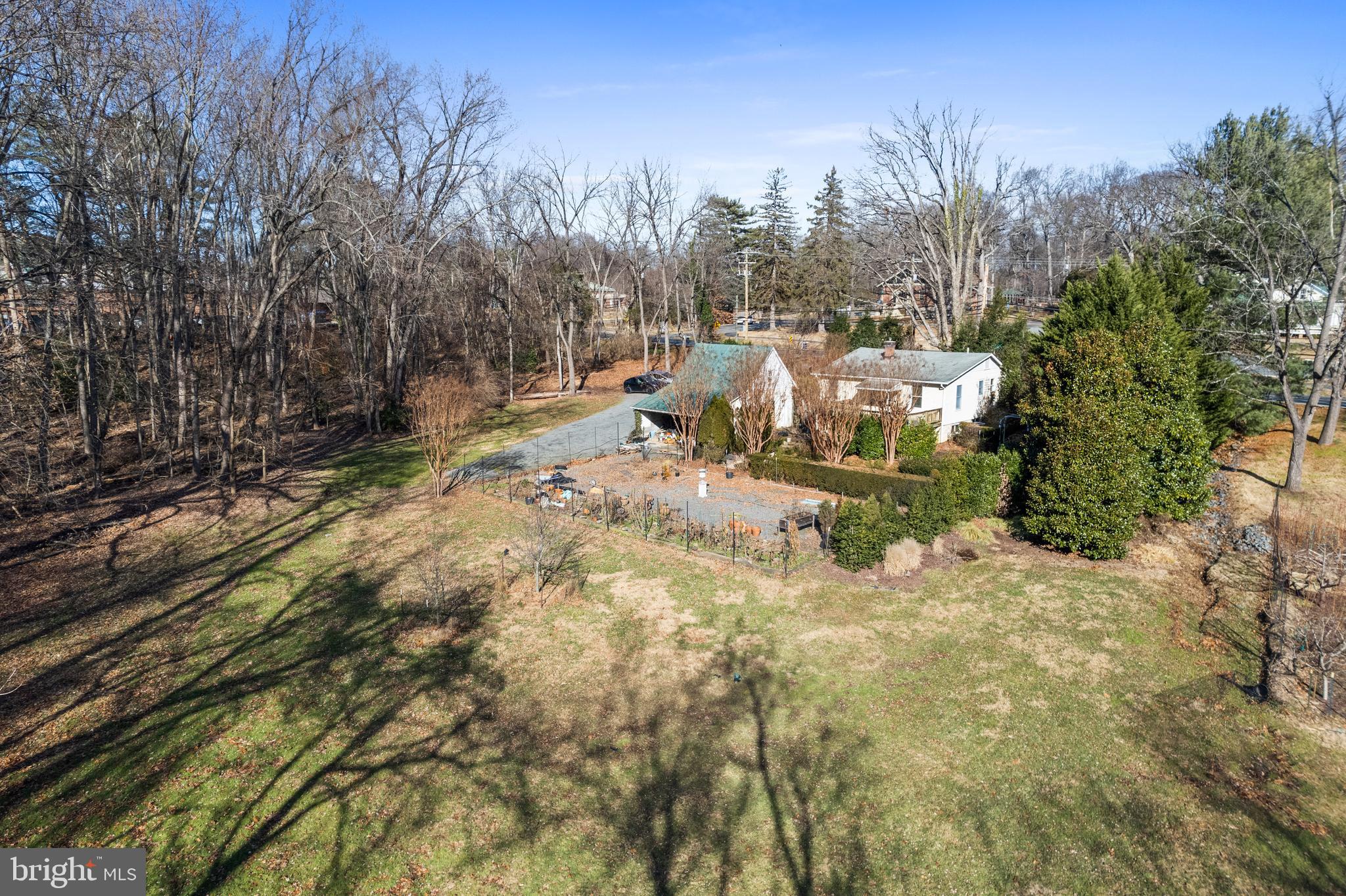 FORESTVILLE - Residential