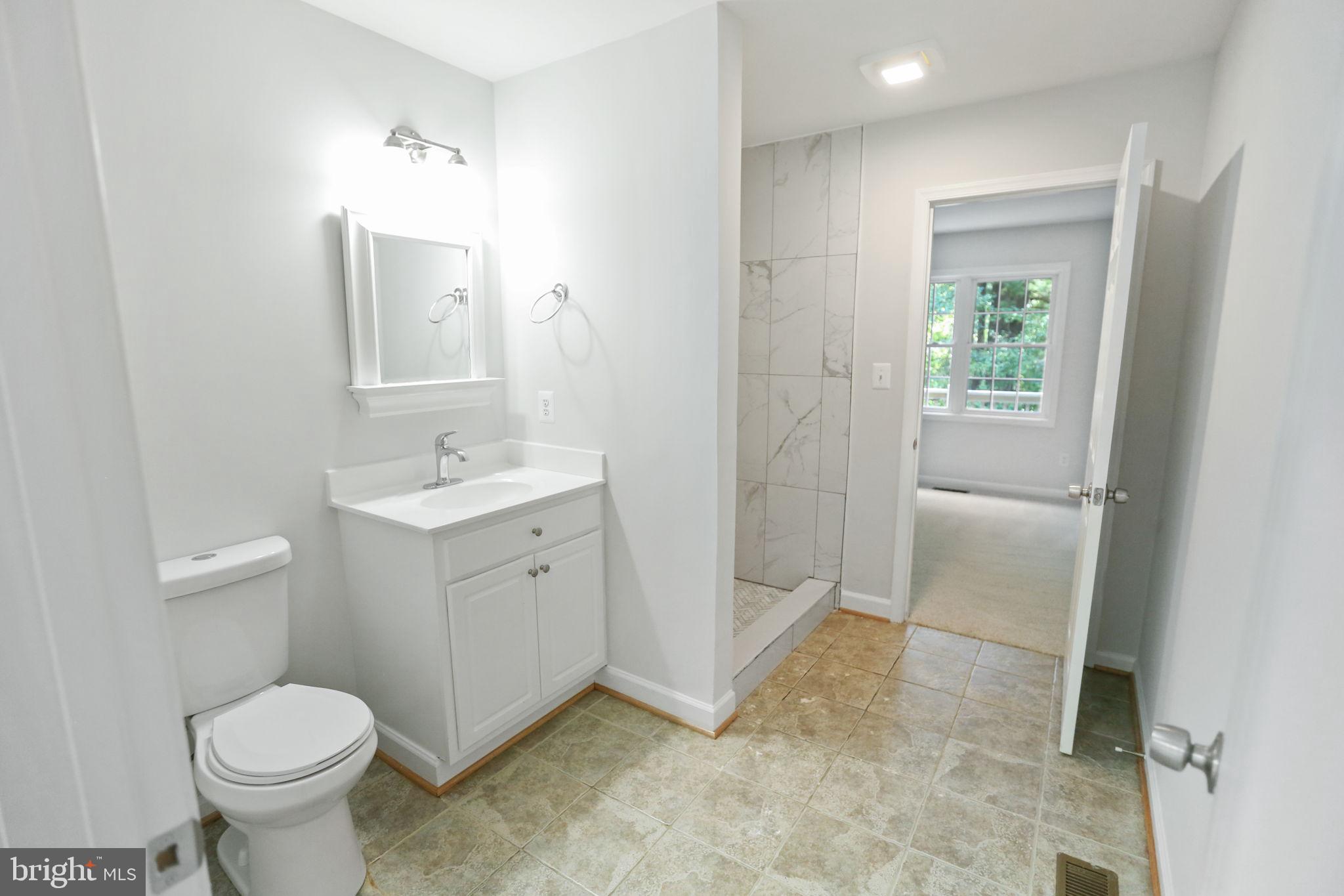 SHENANDOAH CROSSING COUNTRY CLUB - Residential