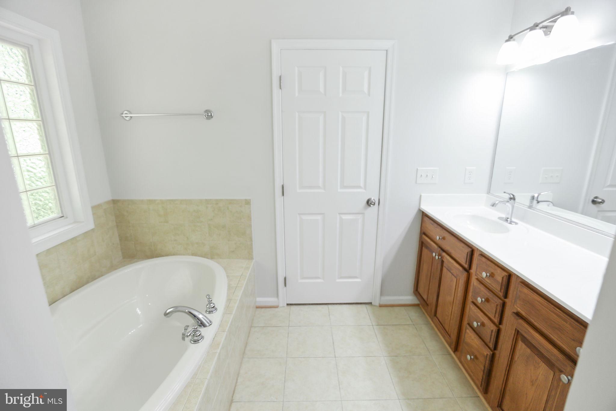 SHENANDOAH CROSSING COUNTRY CLUB - Residential