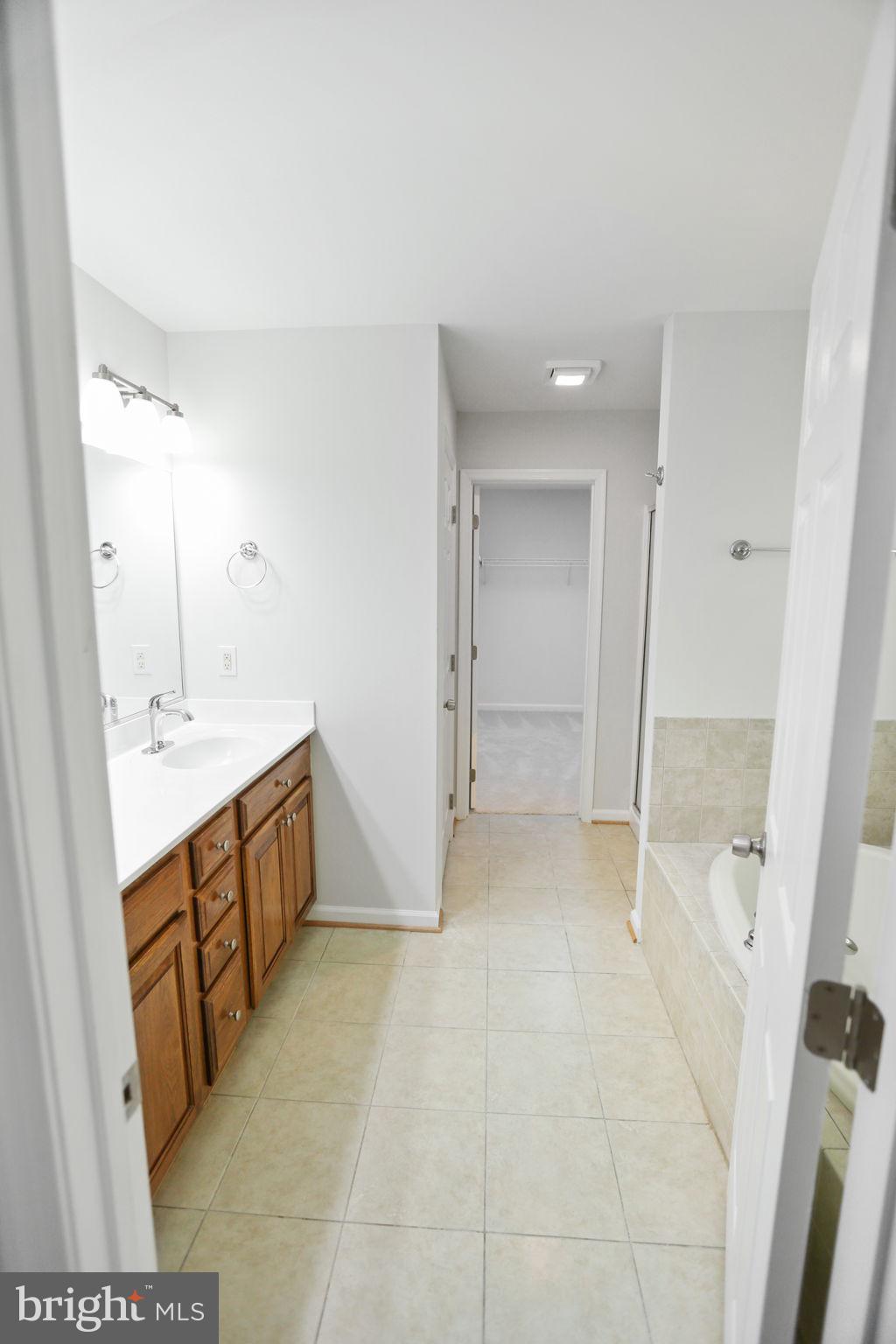 SHENANDOAH CROSSING COUNTRY CLUB - Residential