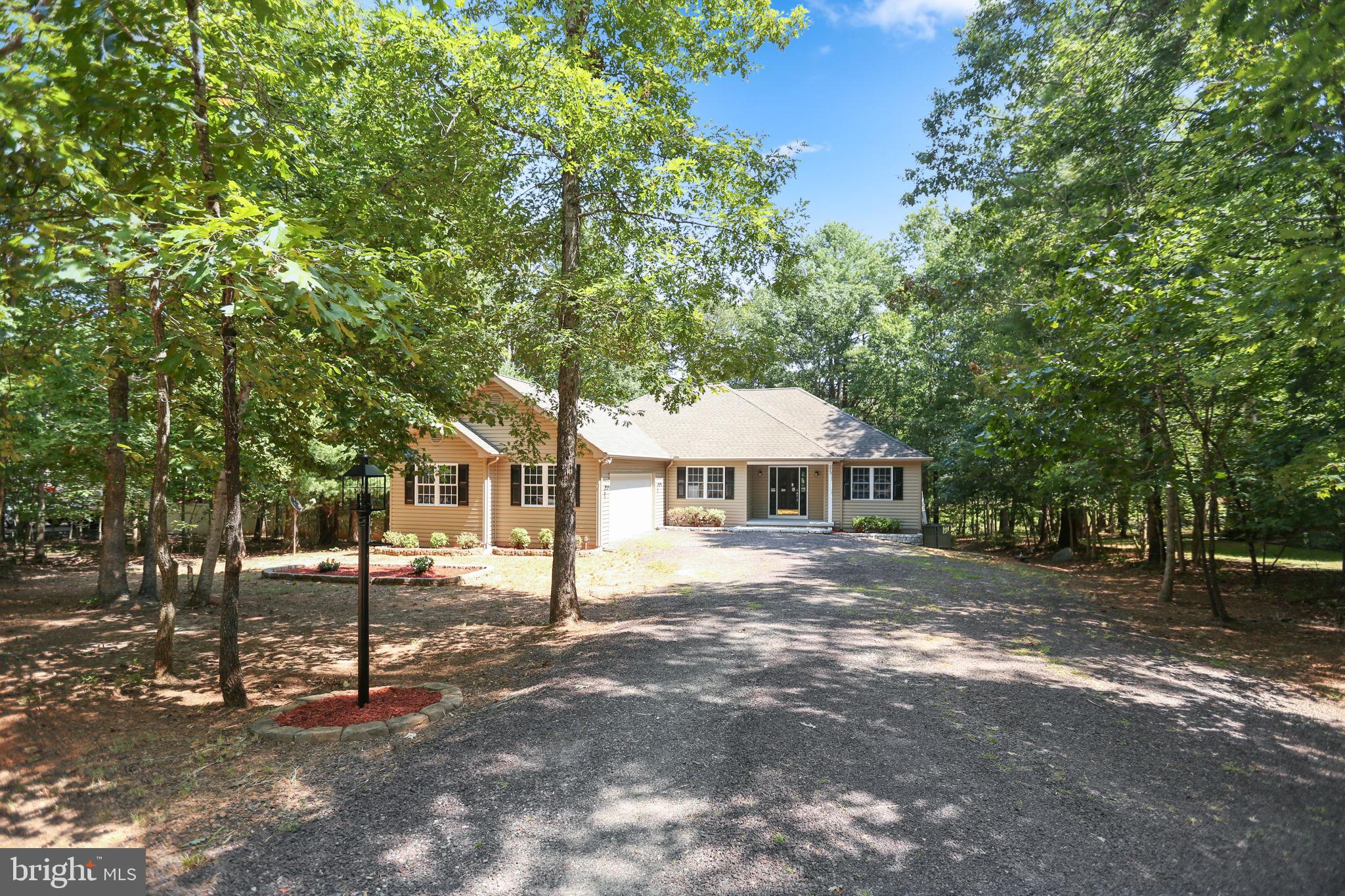 SHENANDOAH CROSSING COUNTRY CLUB - Residential