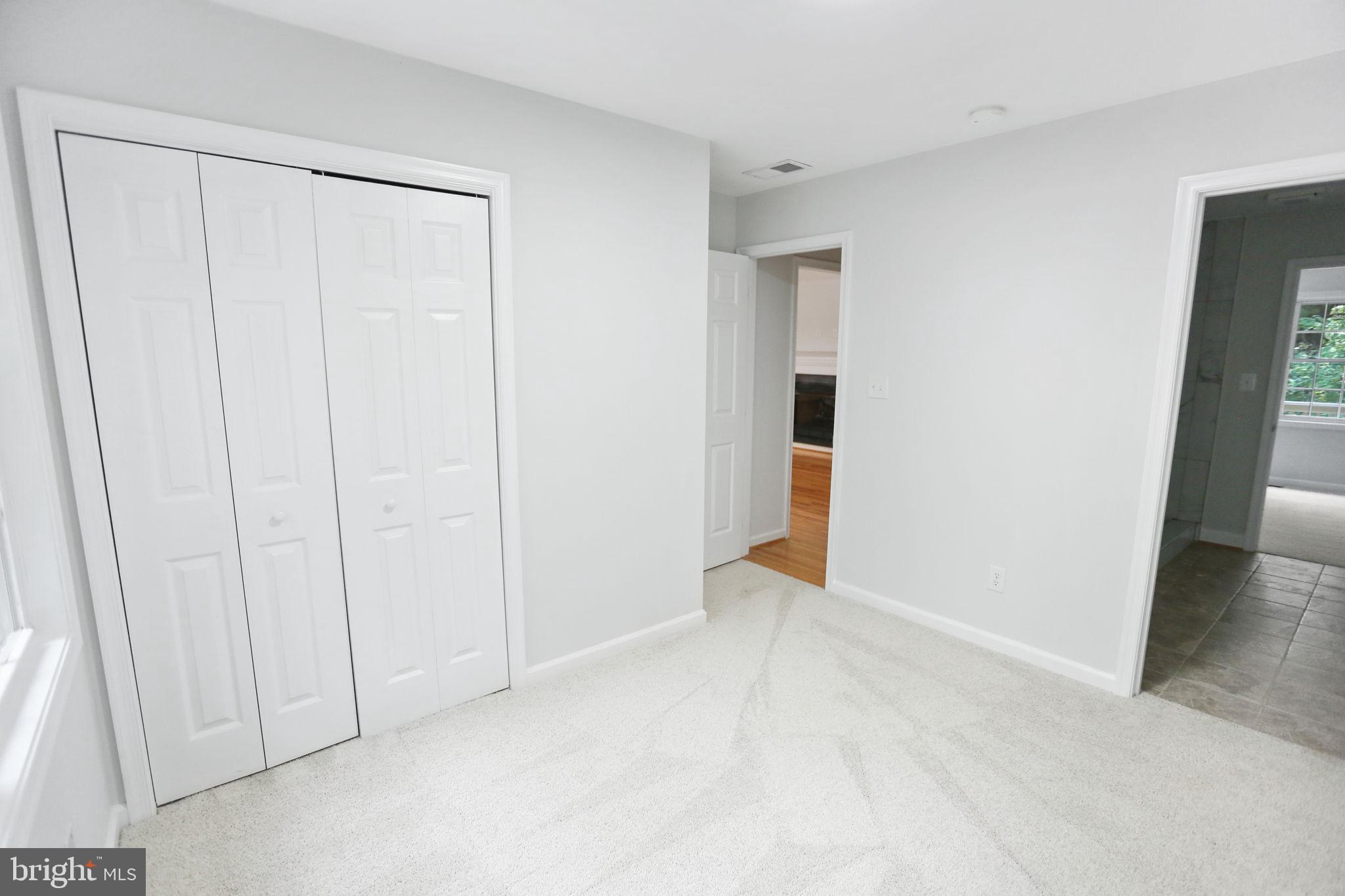 SHENANDOAH CROSSING COUNTRY CLUB - Residential