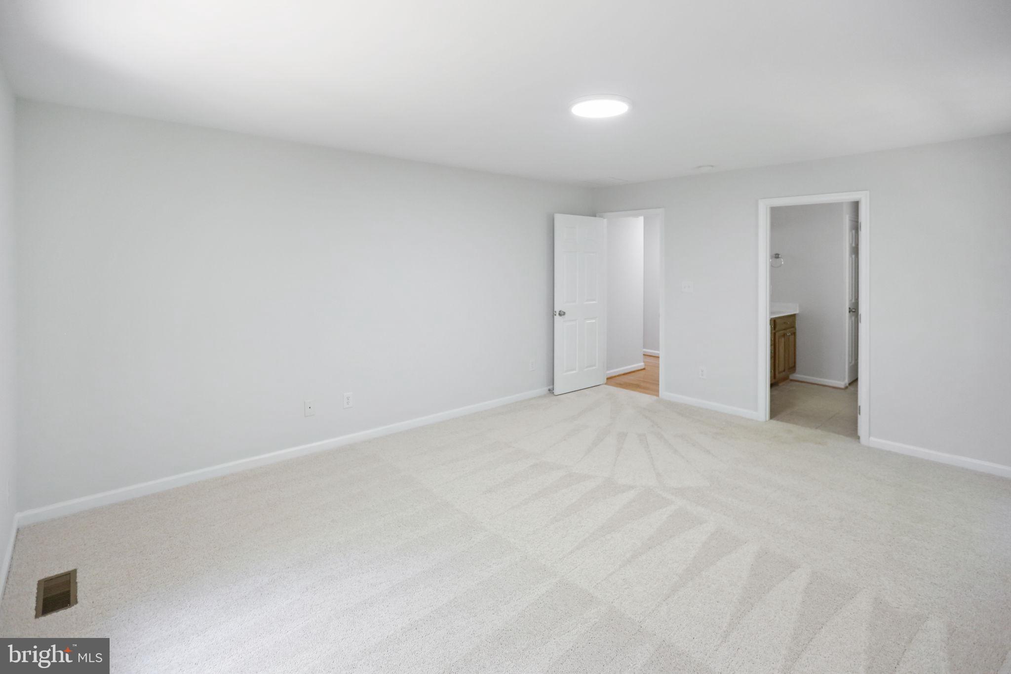 SHENANDOAH CROSSING COUNTRY CLUB - Residential