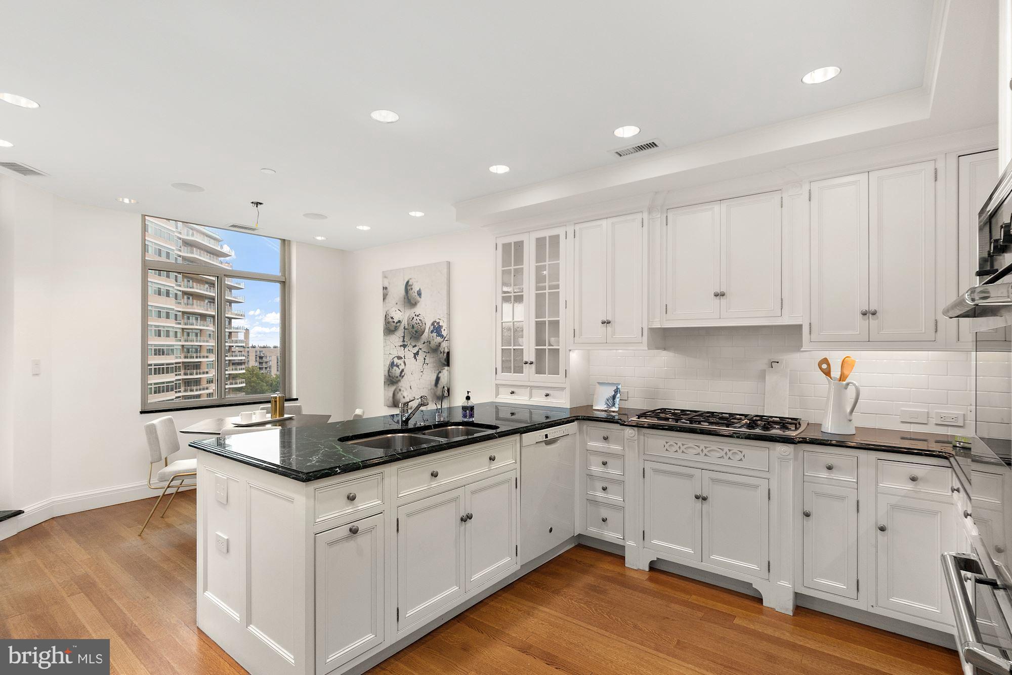 SOMERSET HOUSE CONDOS - Residential