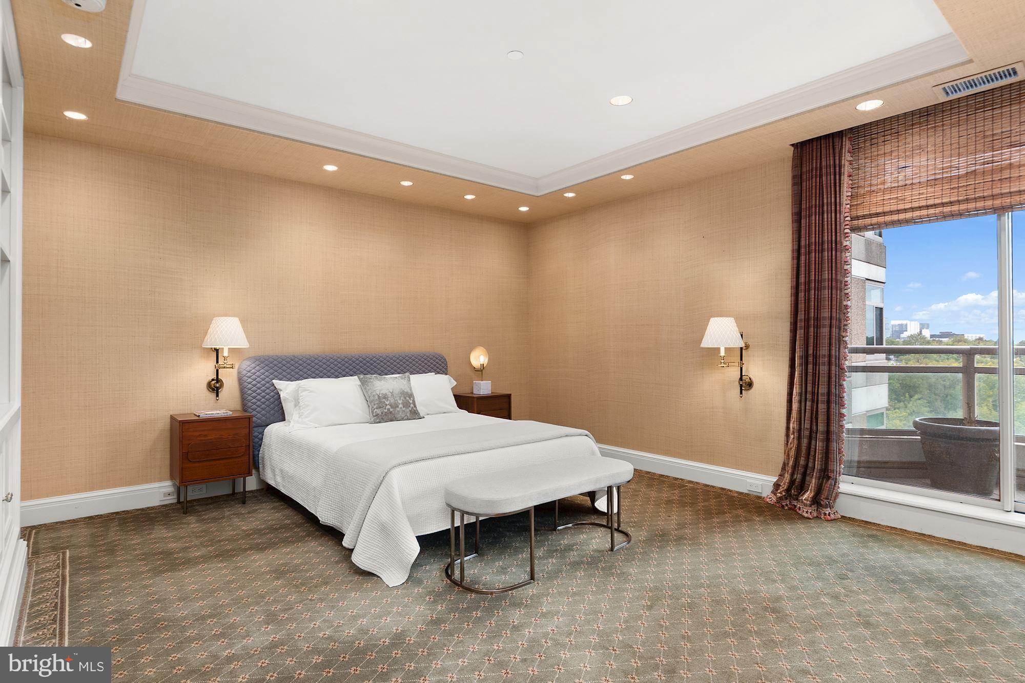 SOMERSET HOUSE CONDOS - Residential