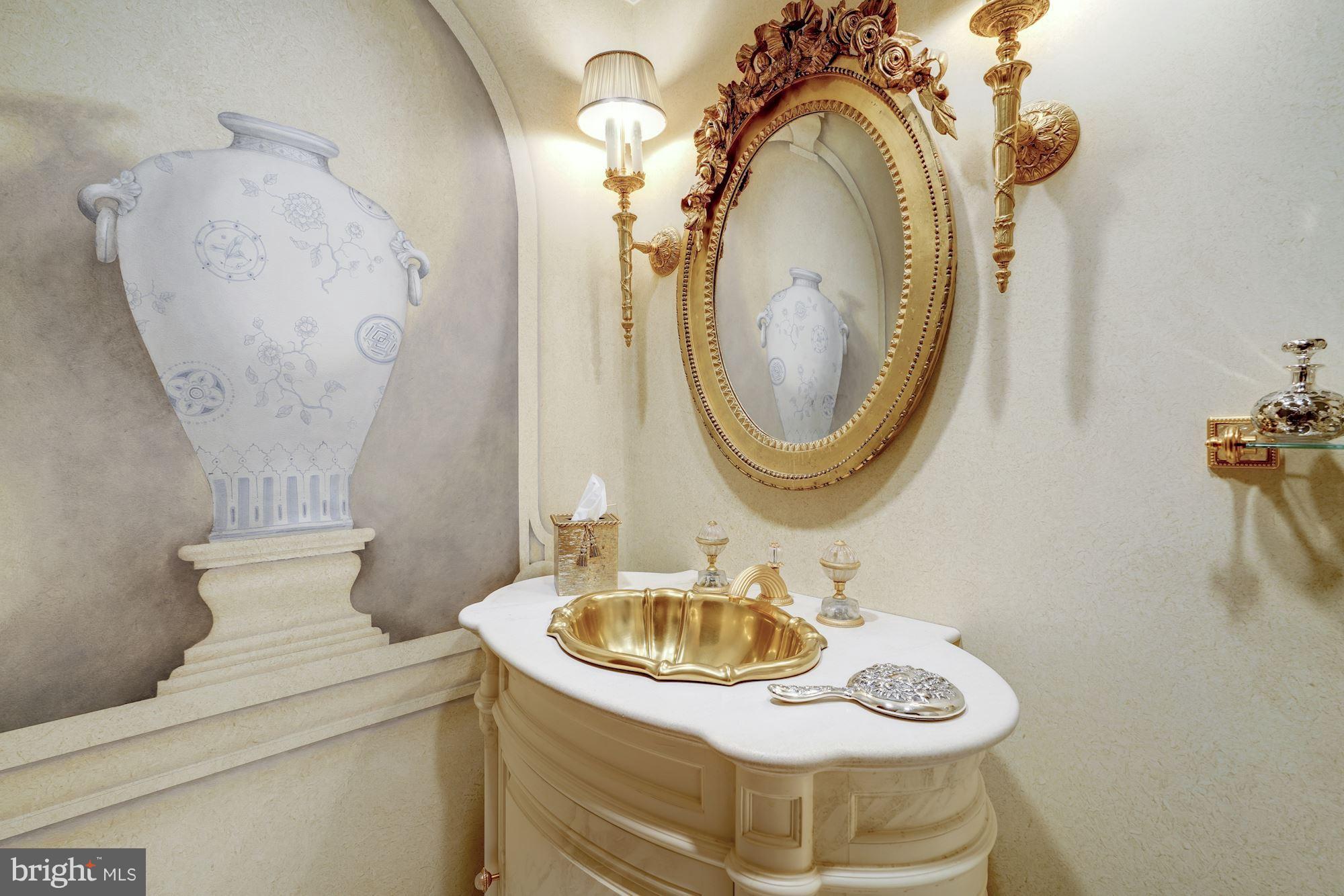 SOMERSET HOUSE CONDOS - Residential