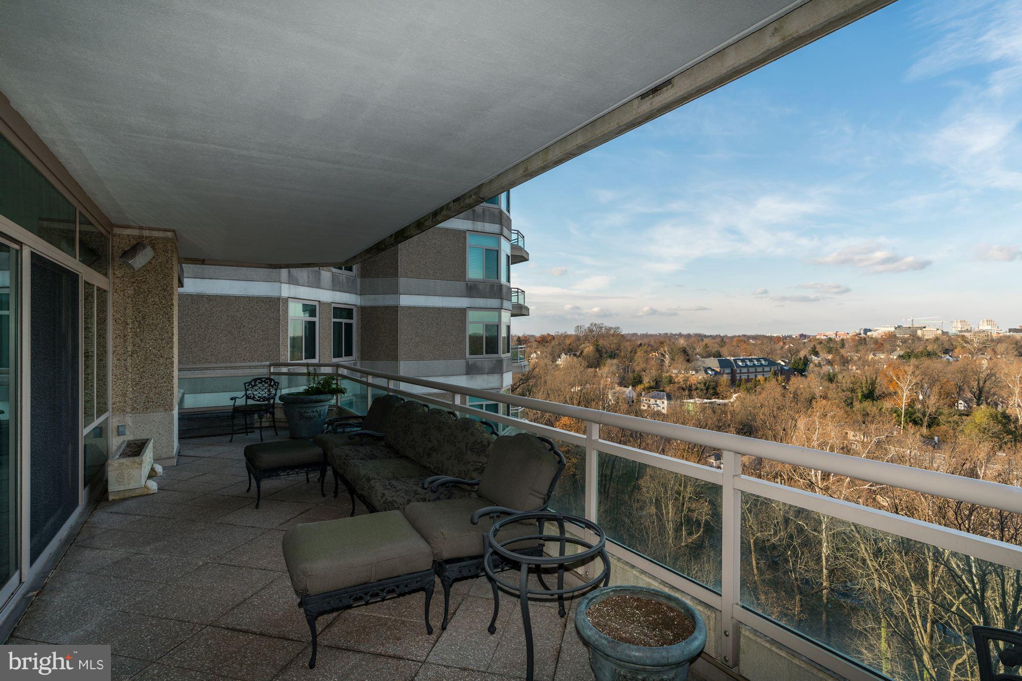 SOMERSET HOUSE CONDOS - Residential