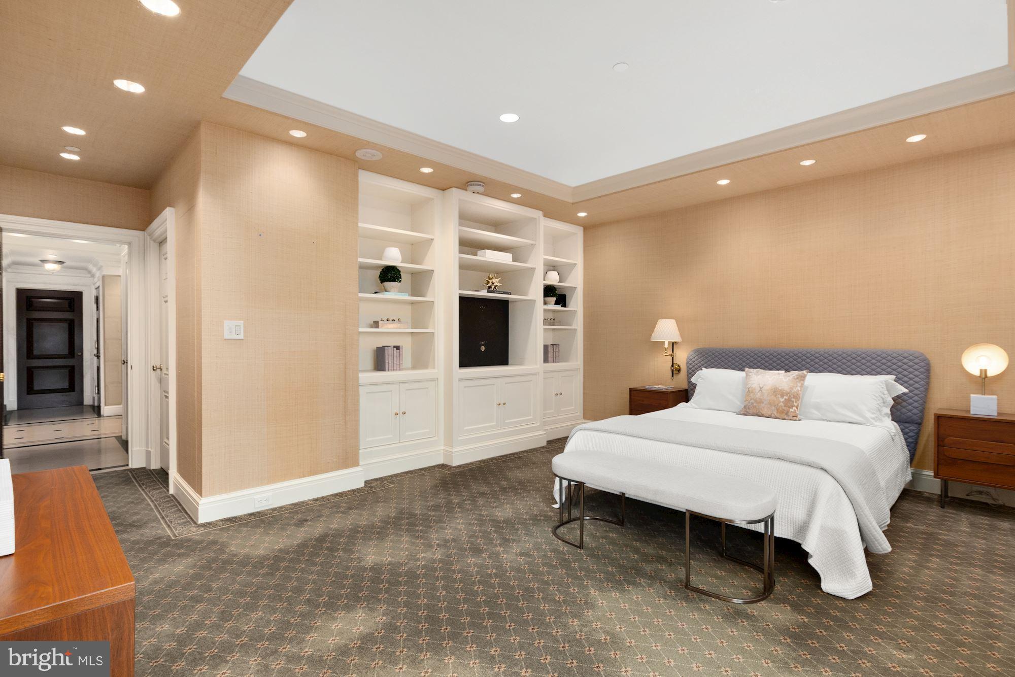 SOMERSET HOUSE CONDOS - Residential