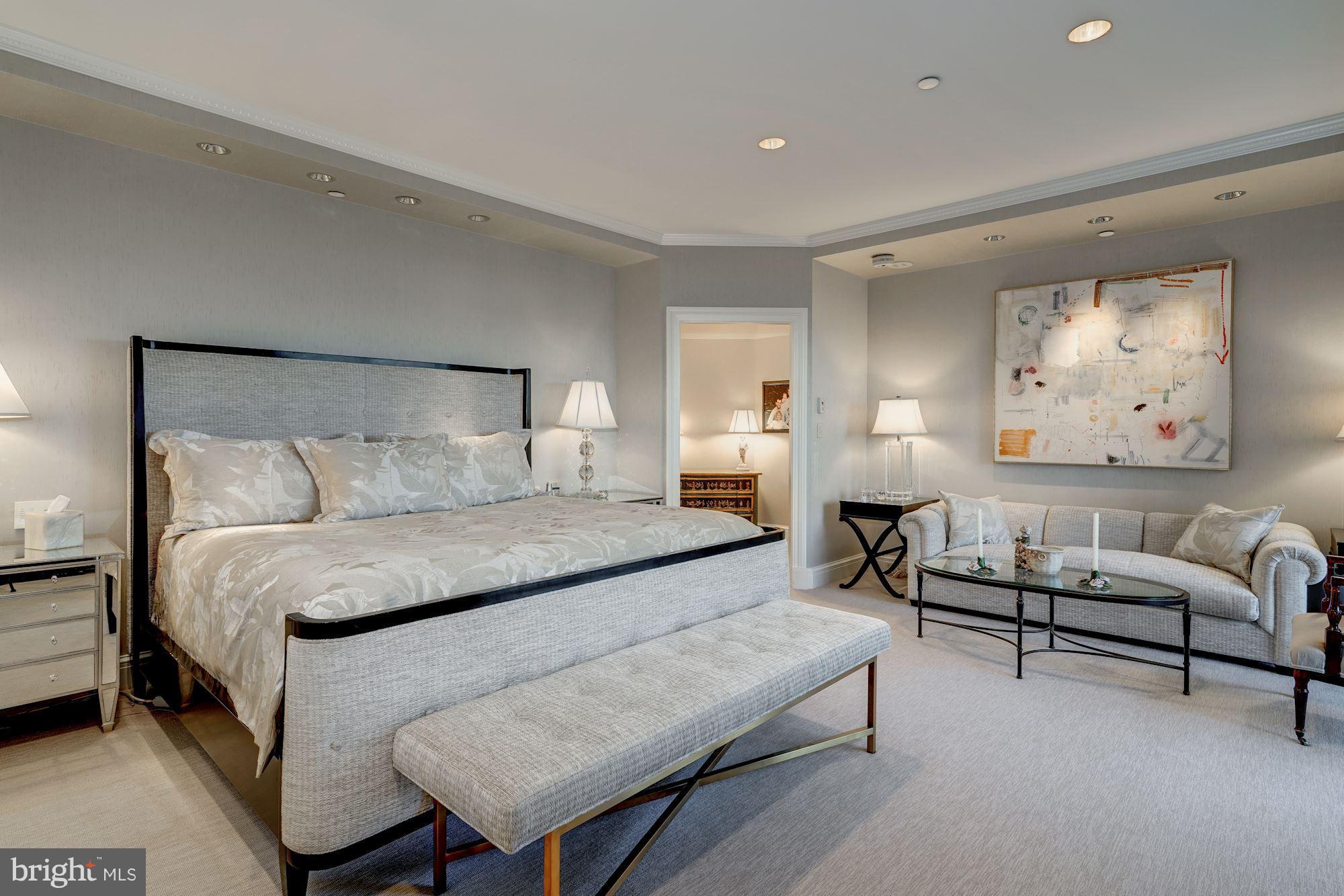 SOMERSET HOUSE CONDOS - Residential