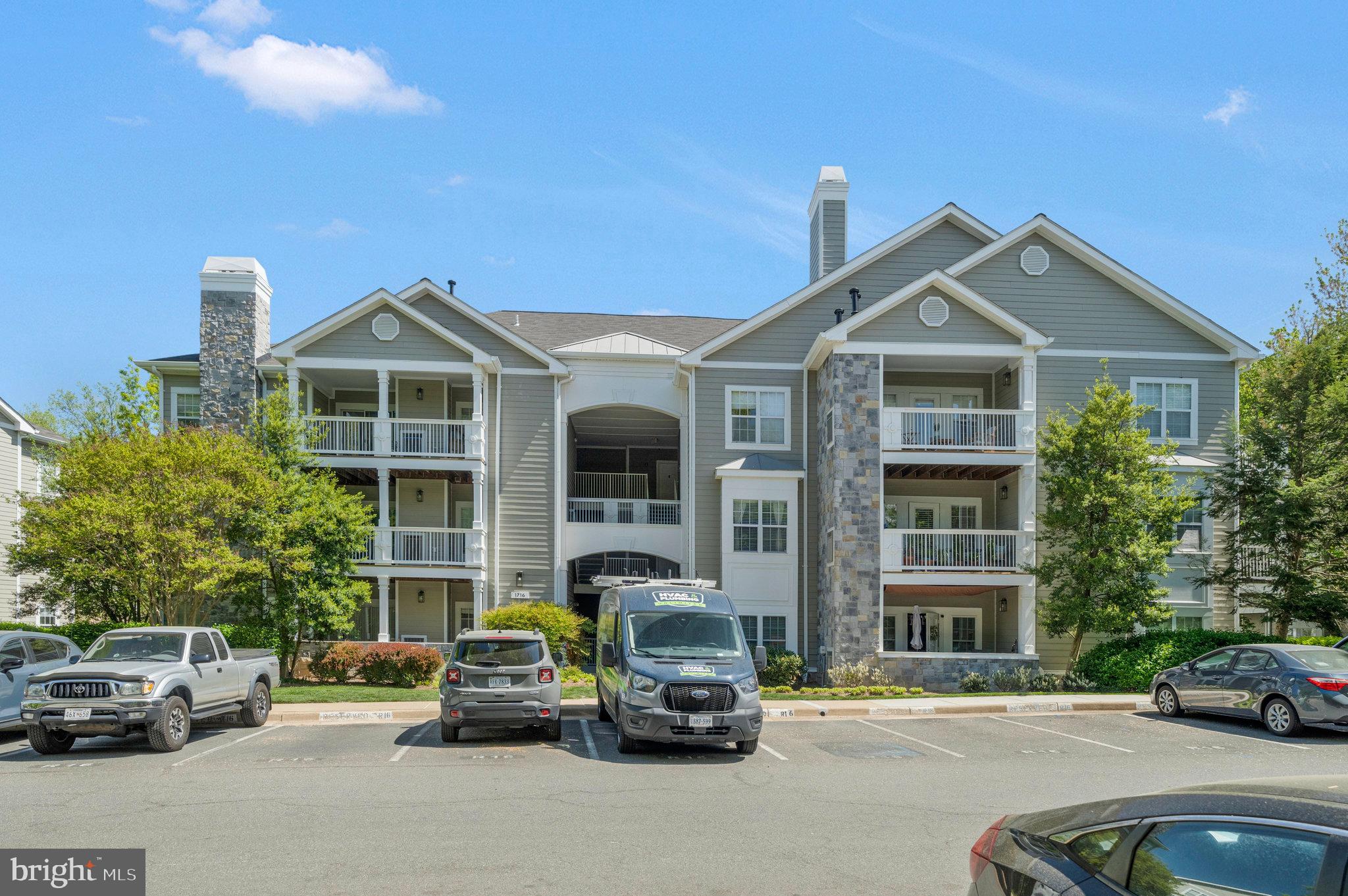 1716 LAKE SHORE CREST DRIVE 16