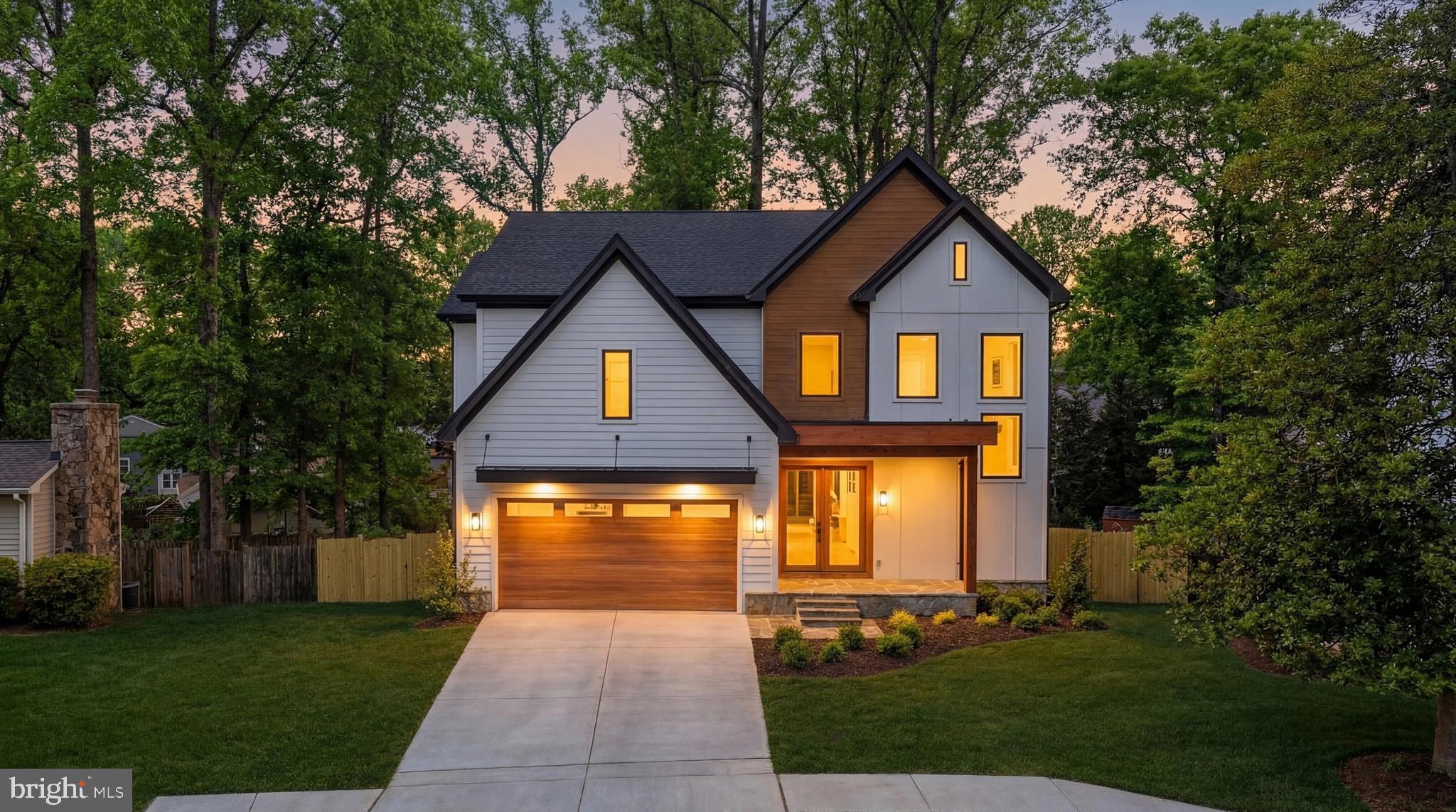 VIENNA WOODS - Residential