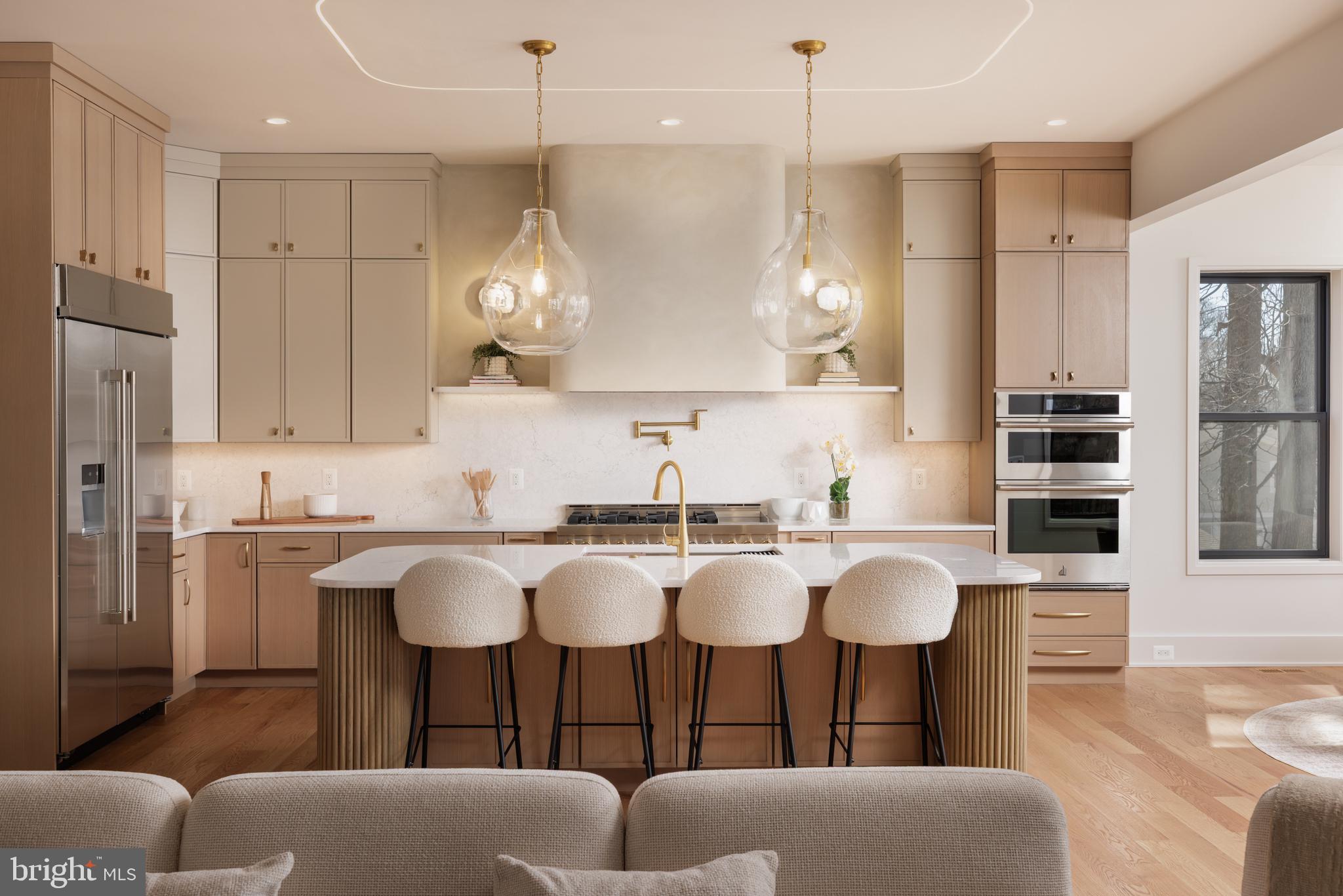 VIENNA WOODS - Residential