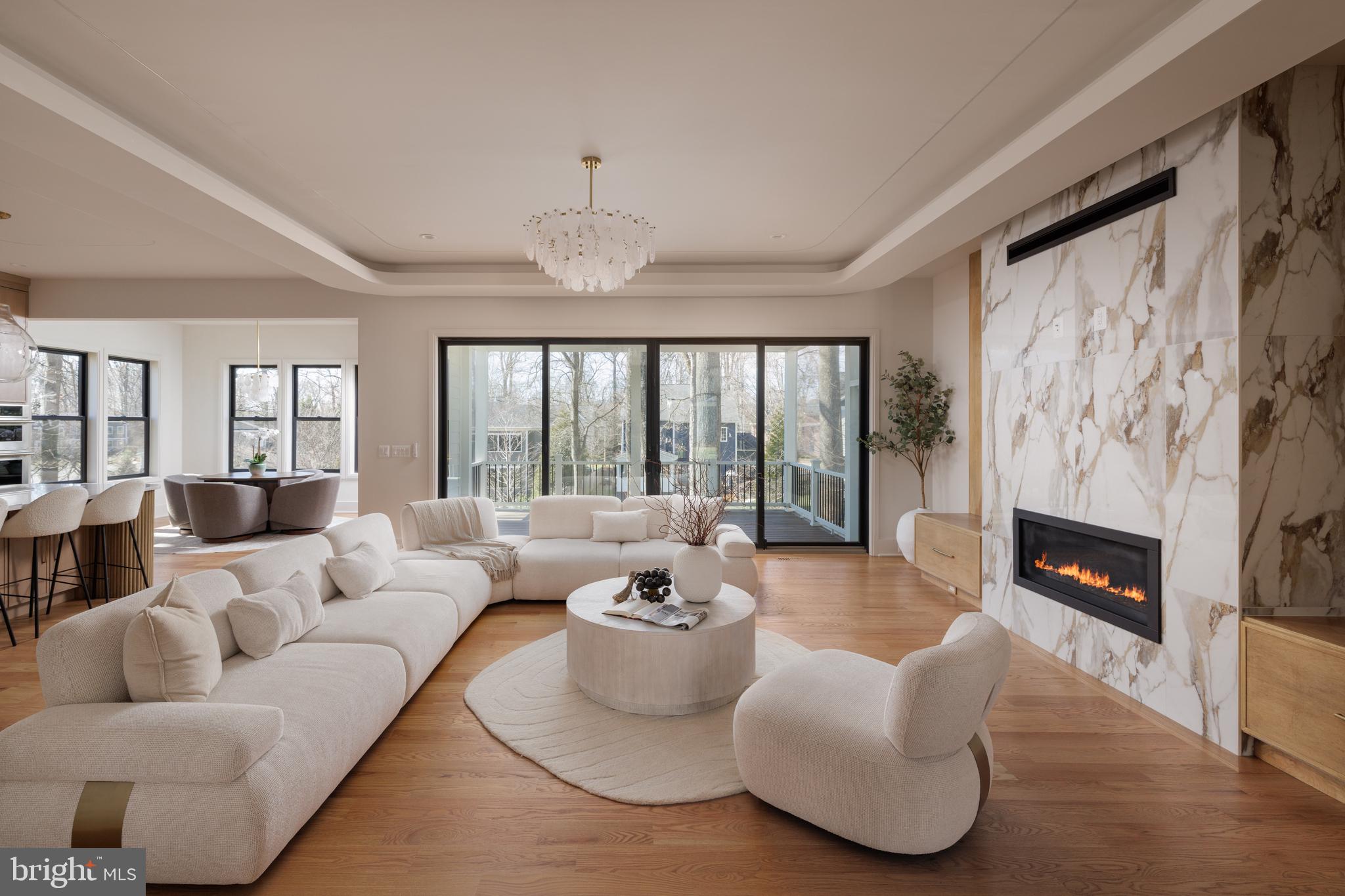 VIENNA WOODS - Residential