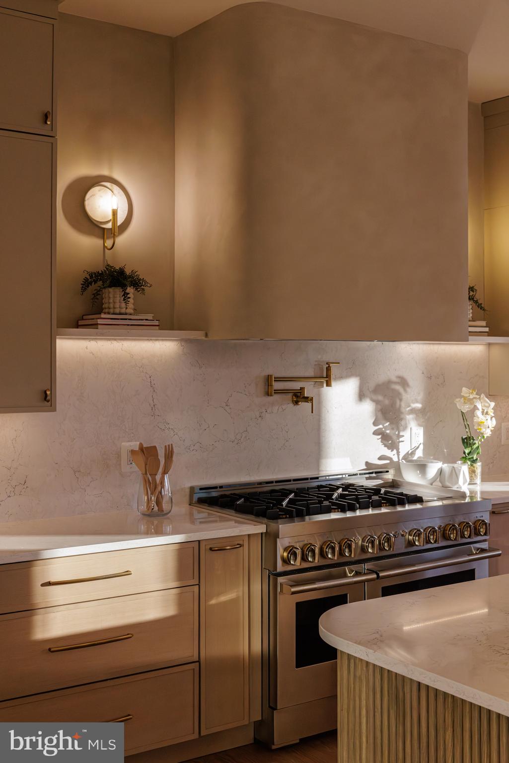 VIENNA WOODS - Residential