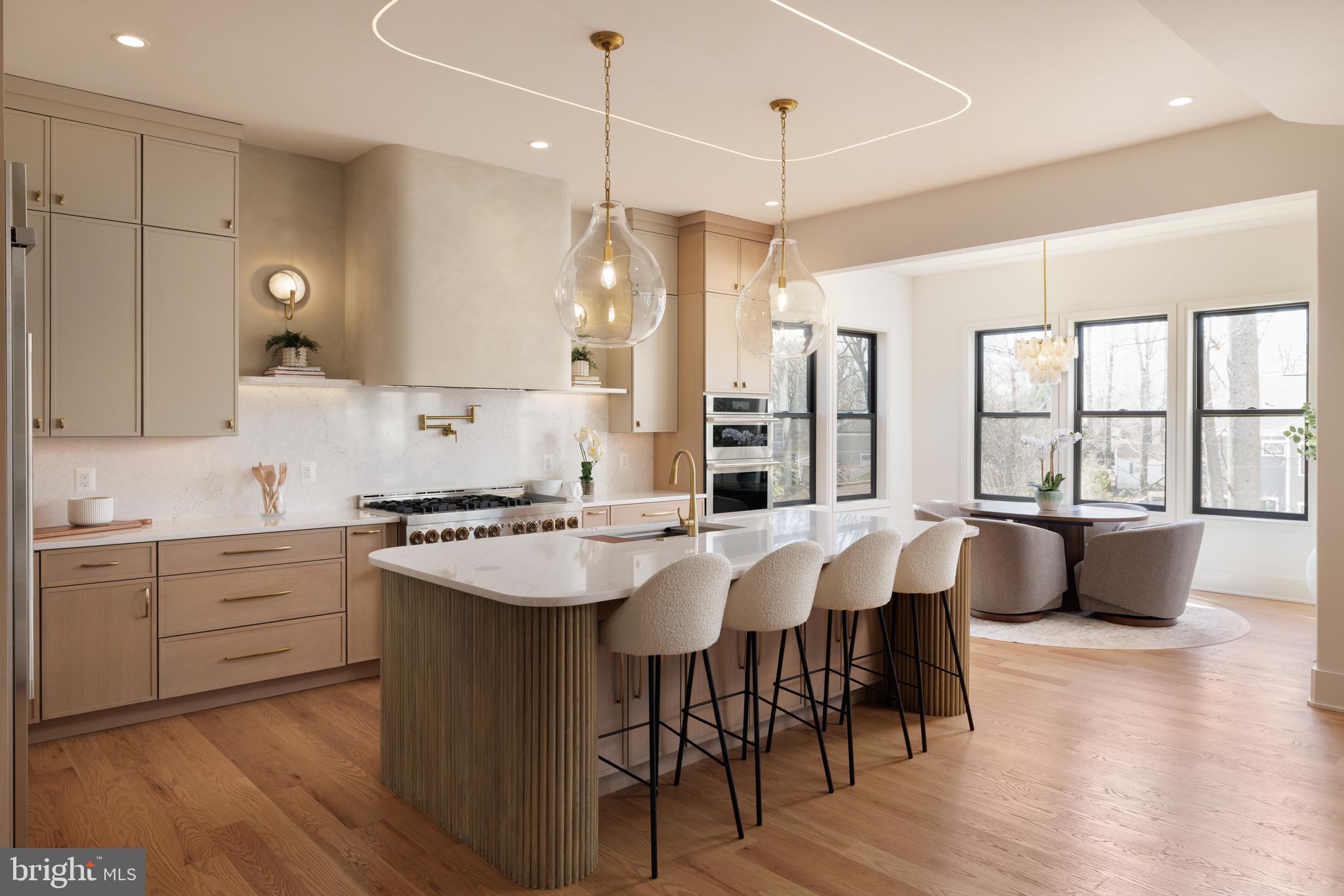 VIENNA WOODS - Residential